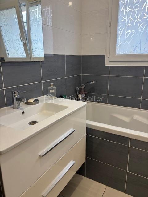 Appartement de 39 m² - salle bain.jpg