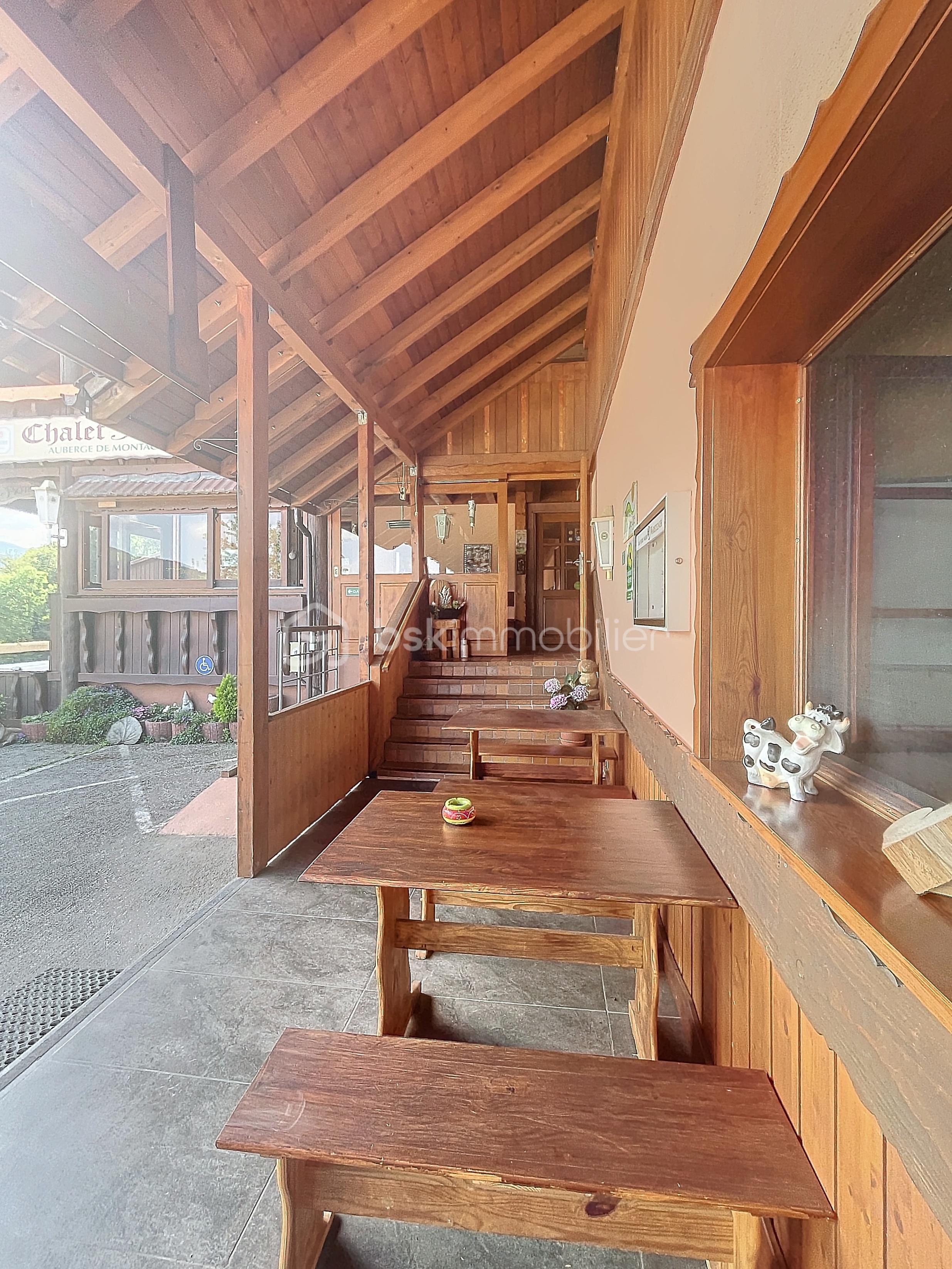 Immeuble de 491 m² - chametpierre-1719235994_1719237135_37316_ccab2b4.jpg