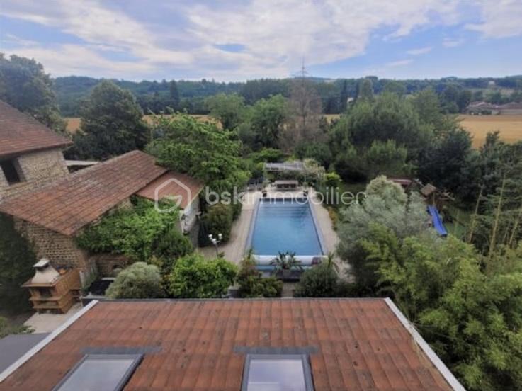 Maison 8 pièces 256 m² · à Hauterives · 255,5 m² · 472 000 €
