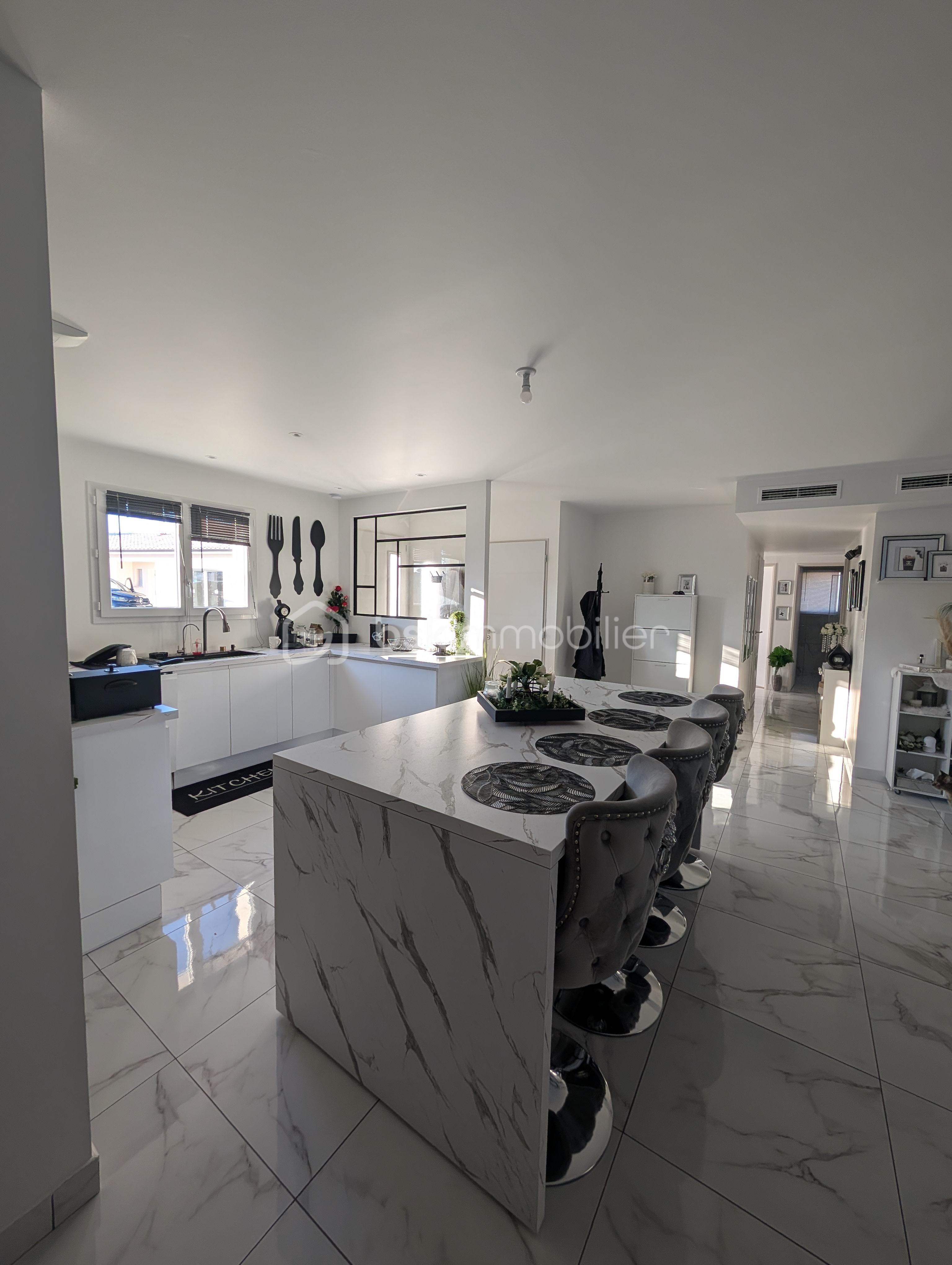 Maison contemporaine de 112 m² - PXL_20251015_155638764.jpg