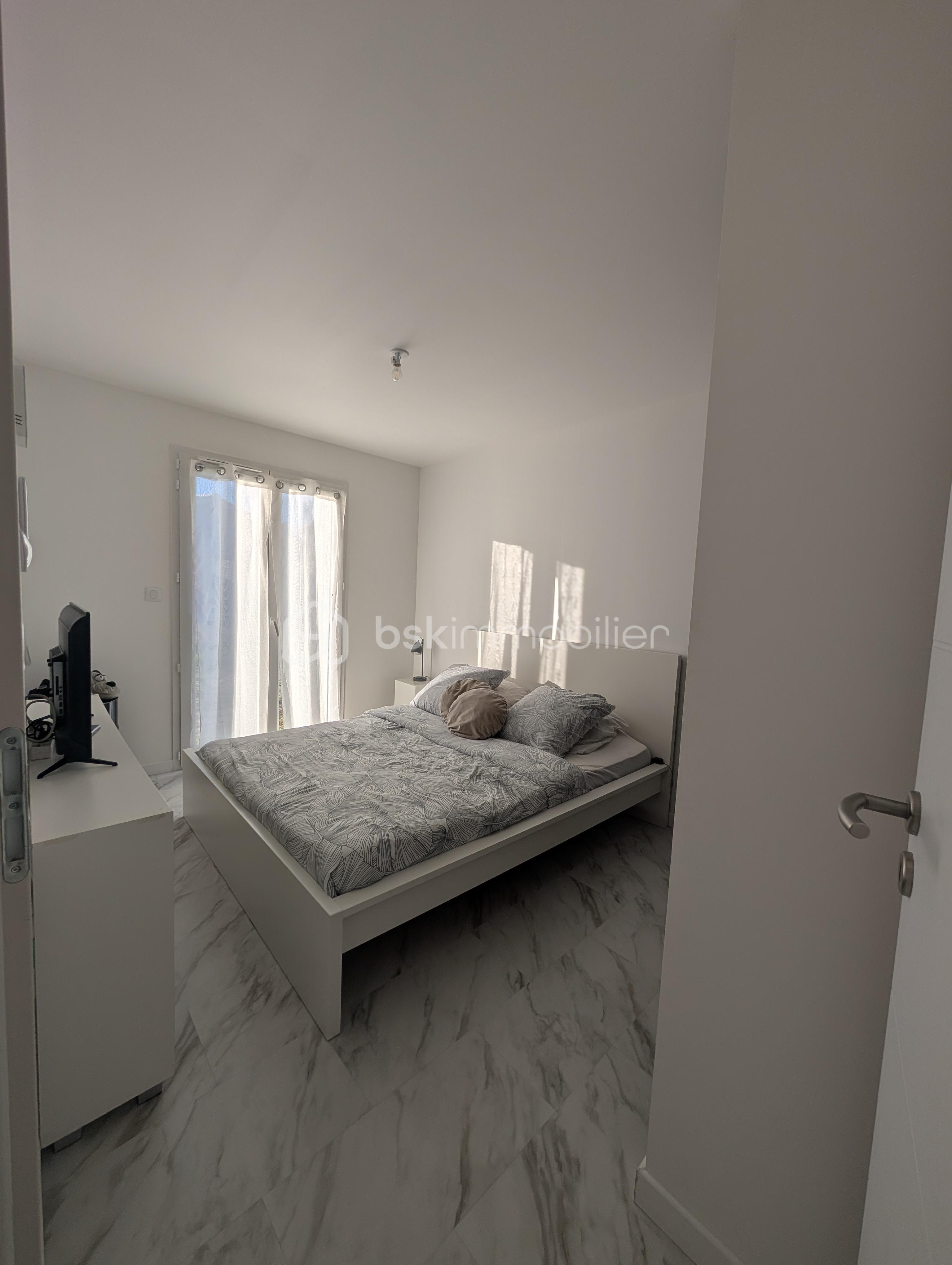 Maison contemporaine de 112 m² - PXL_20251015_160306130.jpg