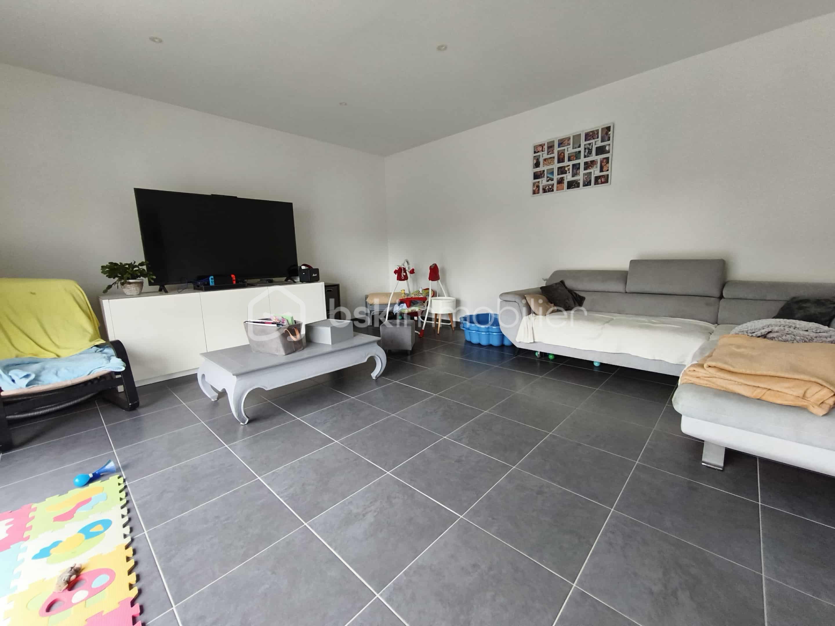 Maison de 144 m² - 0493fb0d-c2fe-44c9-b37f-89c537e8c78a.jpg