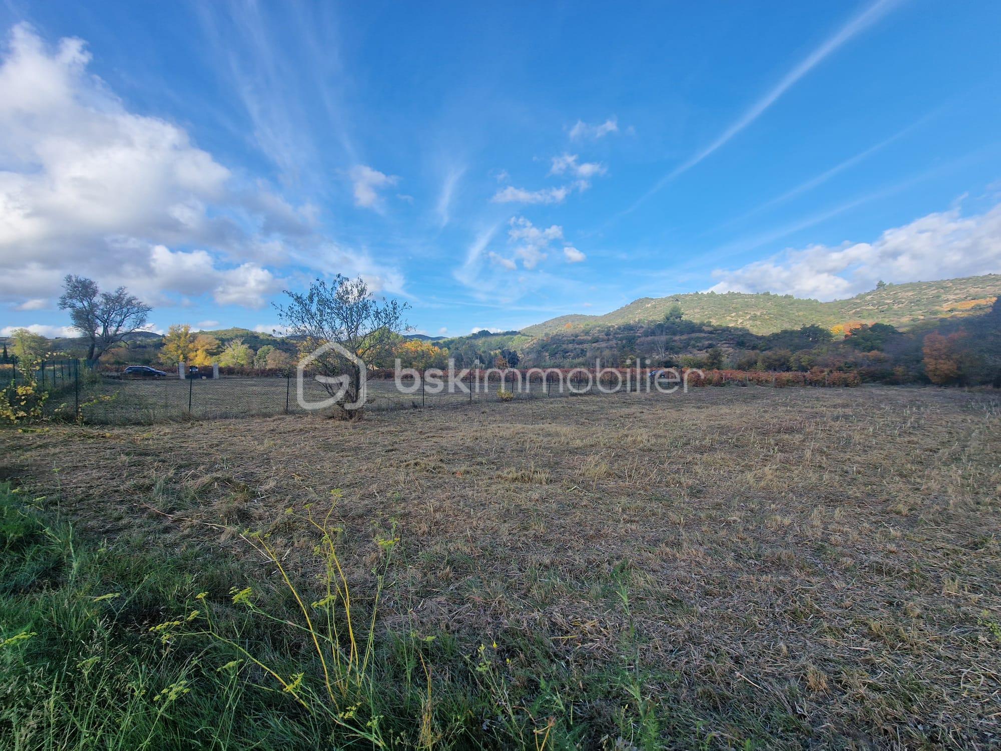 Terrain de 2 920 m²