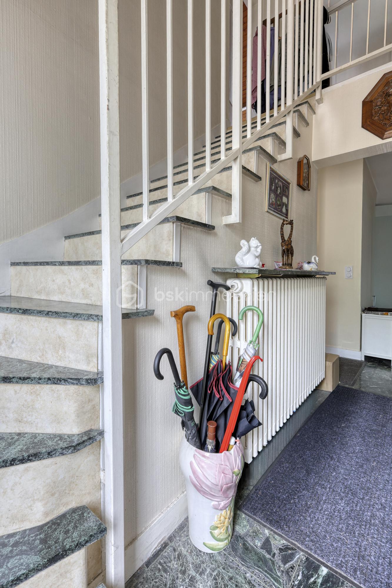 Maison de ville de 184 m² - delannoy entrée magalie.jpg