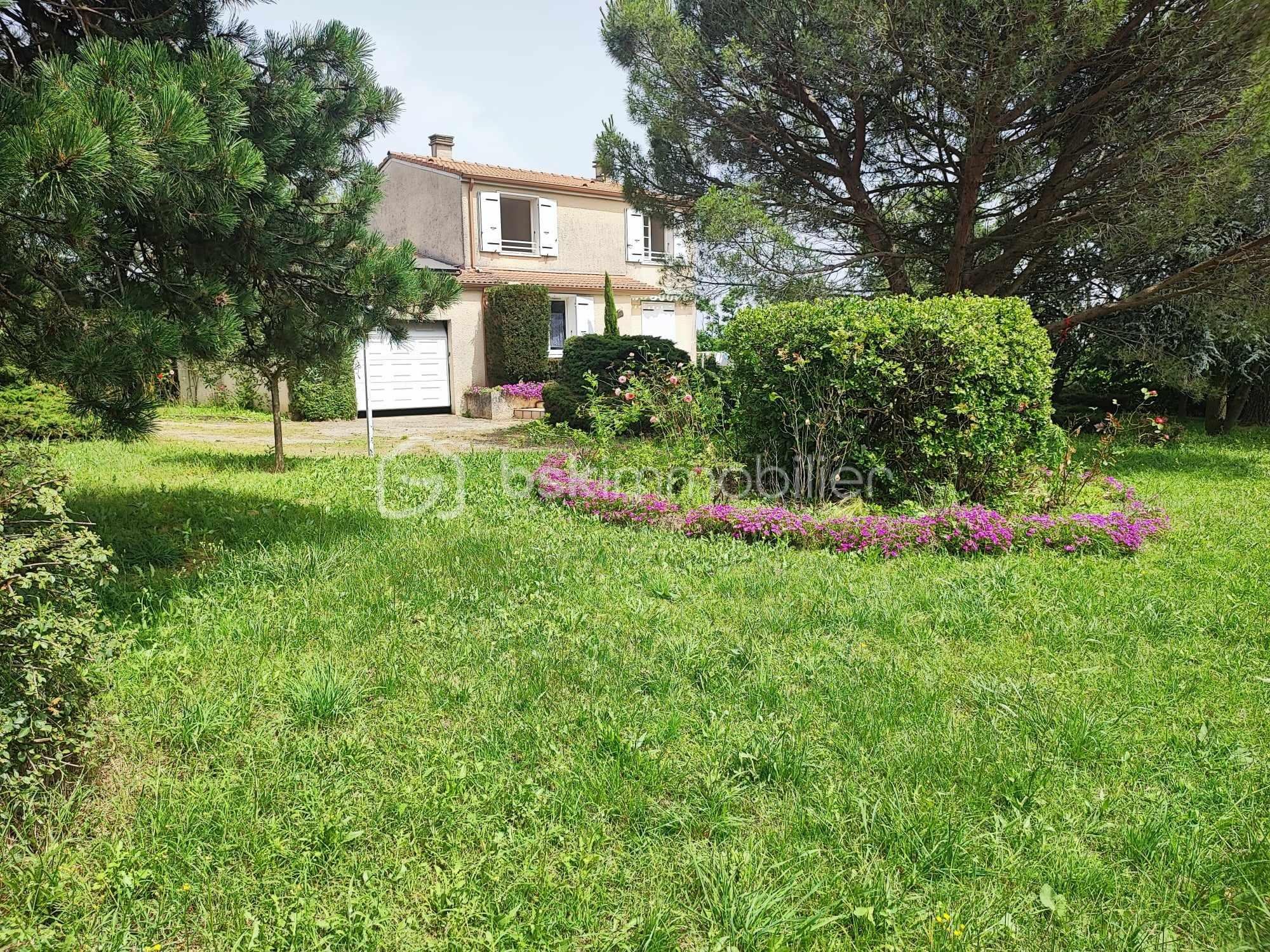 Maison de 107 m² - maison de loin.jpg