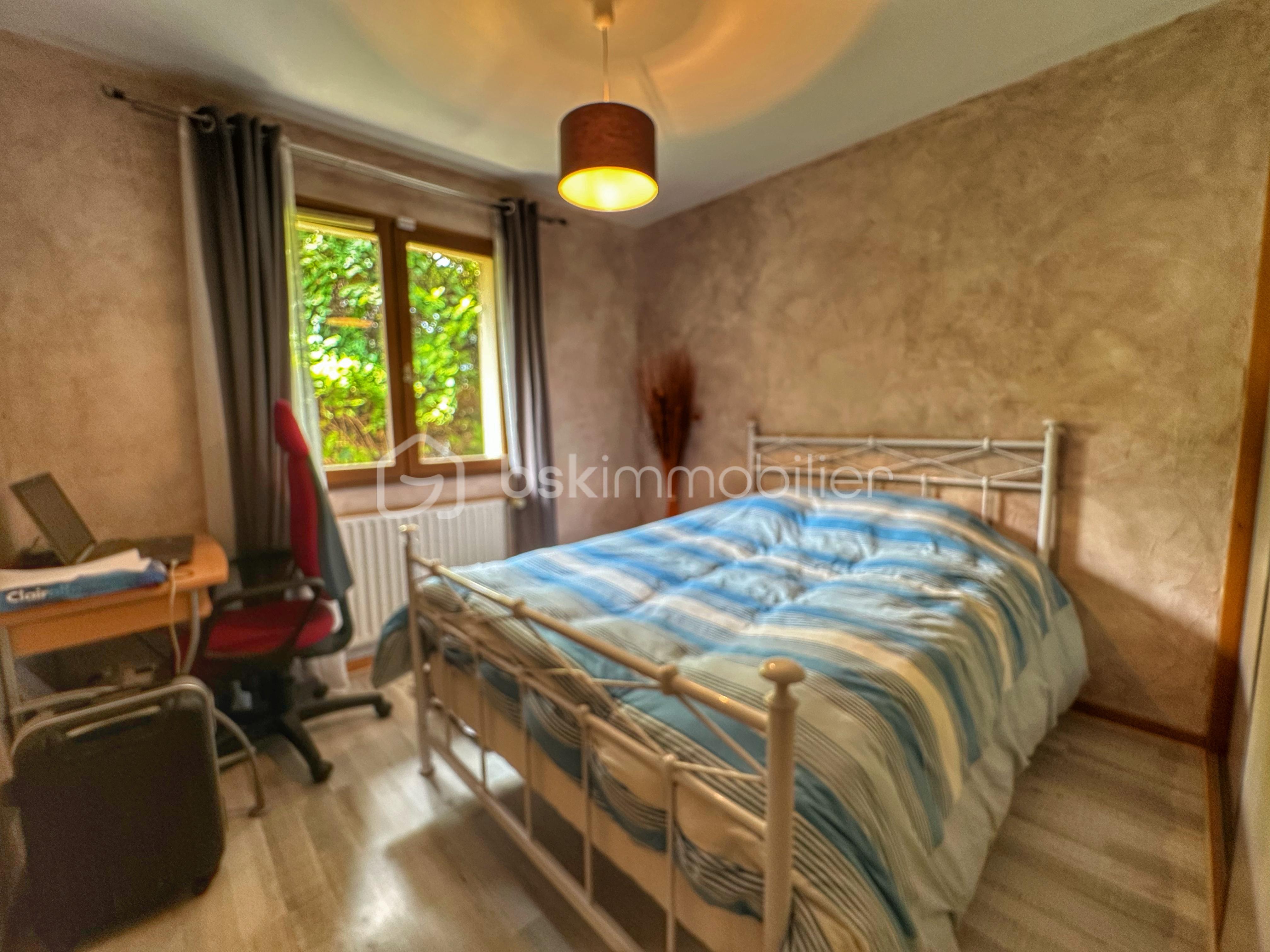 Maison de 97 m² - chambre 1.jpg