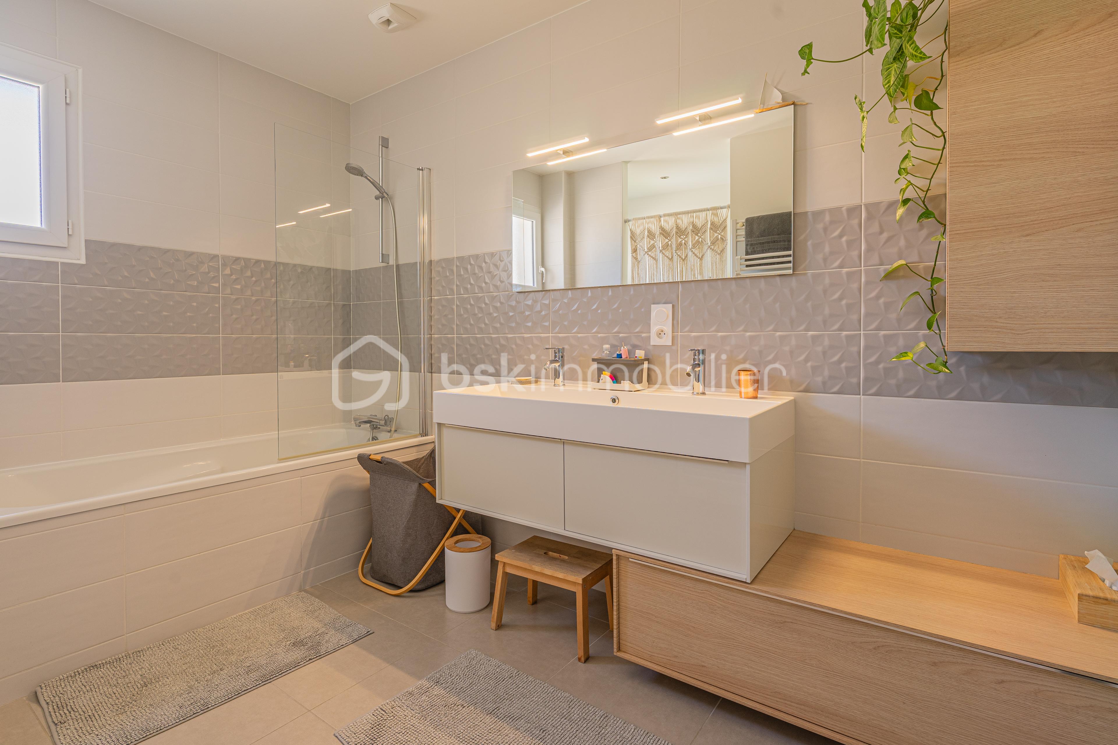 Maison de 121 m² - 18 - Salle de bain.jpg
