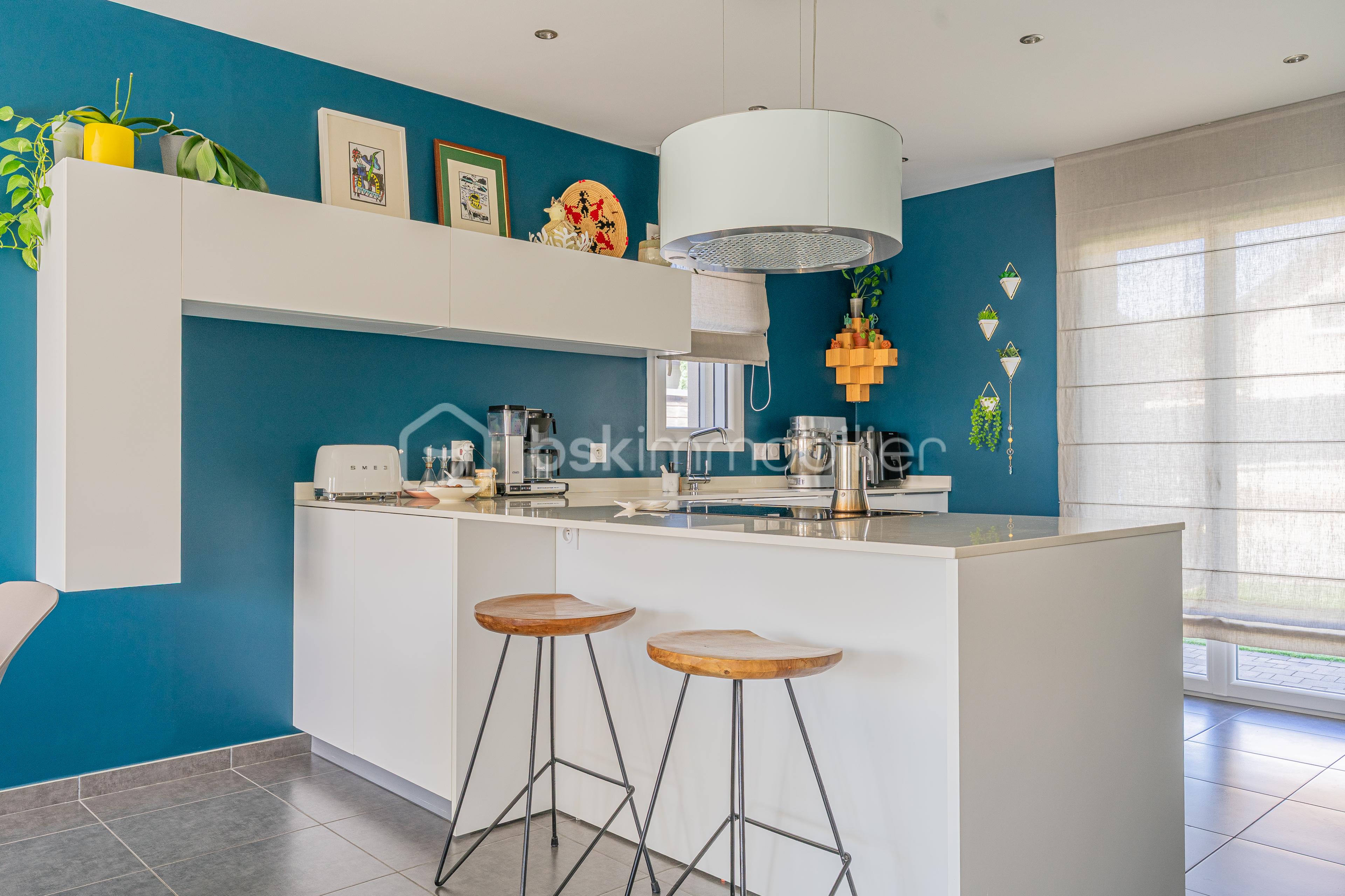 Maison de 121 m² - 14 - Cuisine côté.jpg