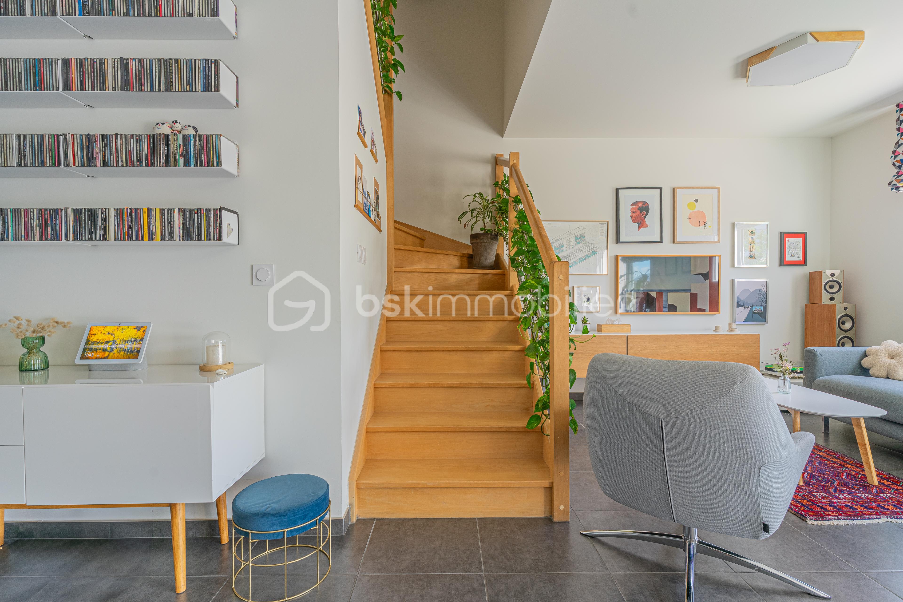 Maison de 121 m² - 17 - escalier.jpg