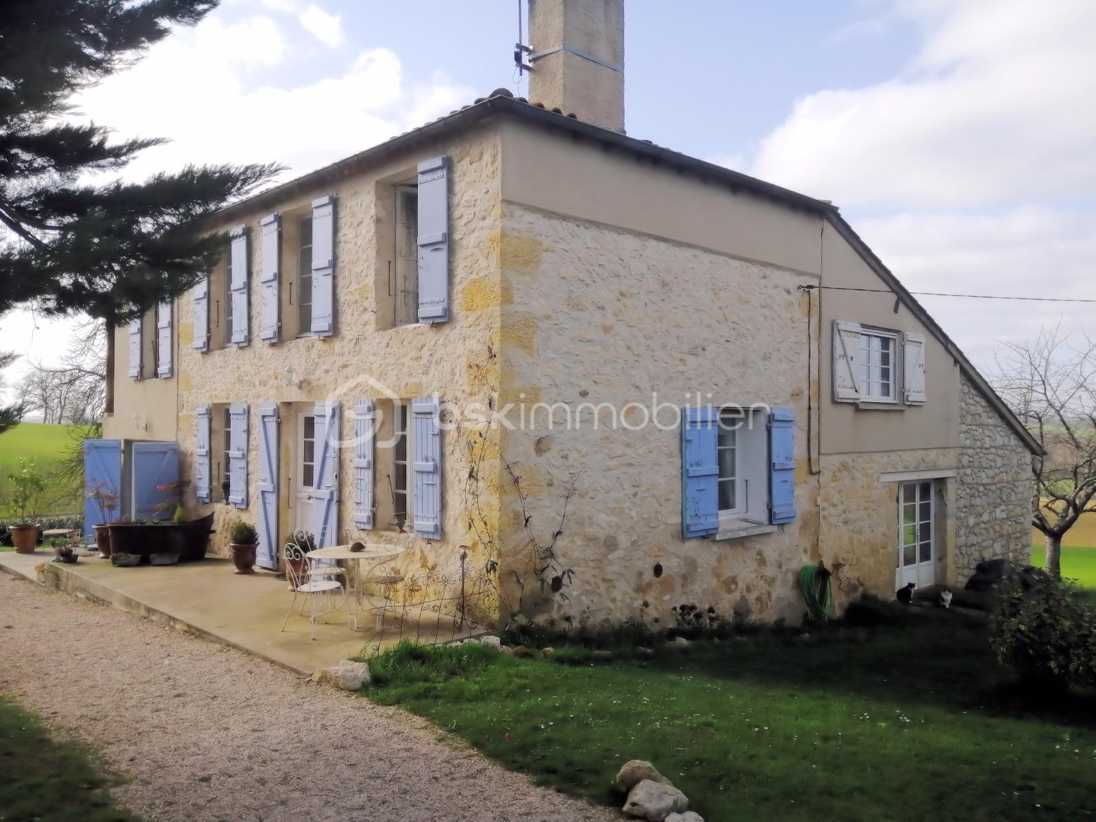 maison-en-vente-saint-puy-gers-piscine-pierres-gascony-france.jpeg