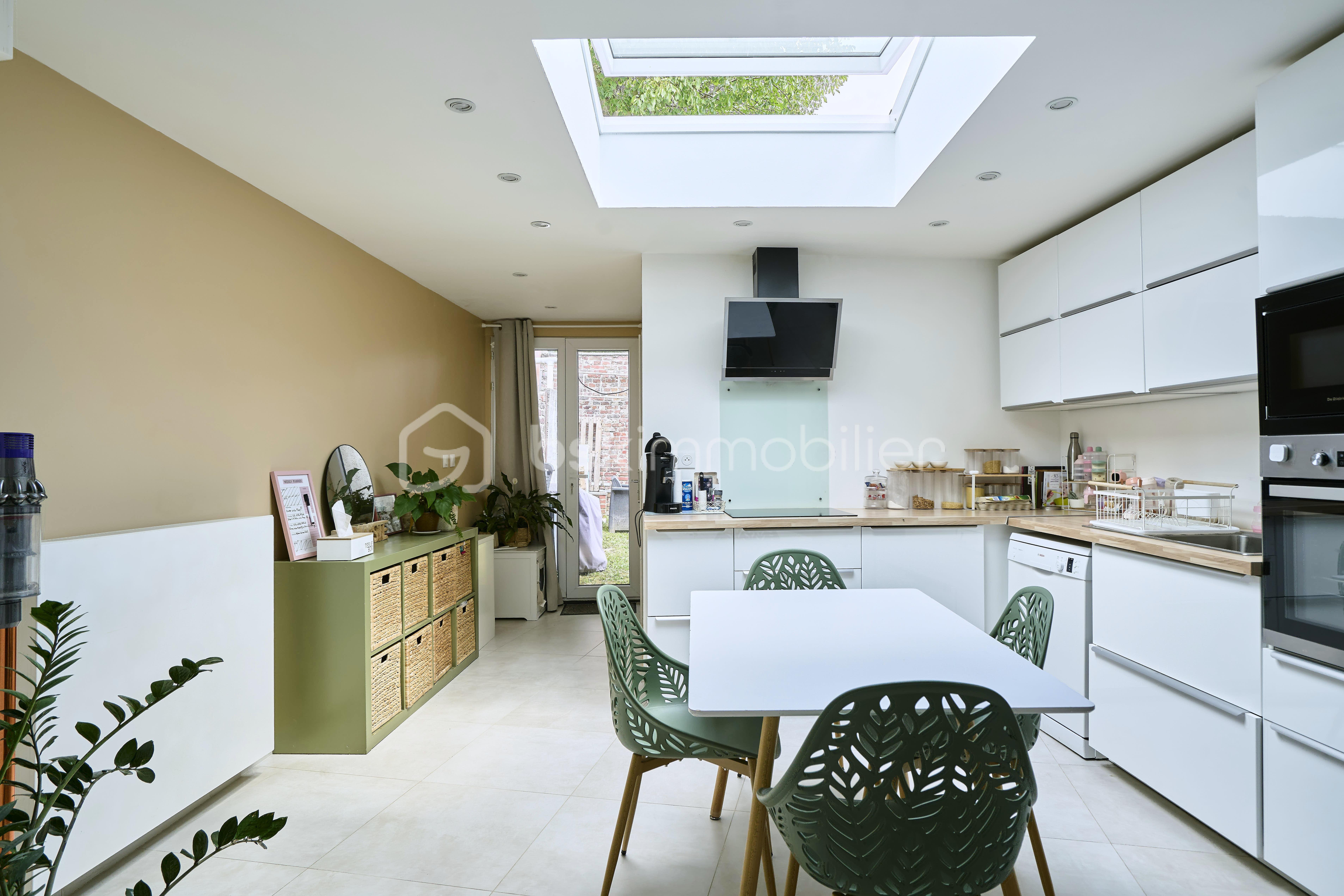 Maison de ville de 95 m² - salon q.jpg