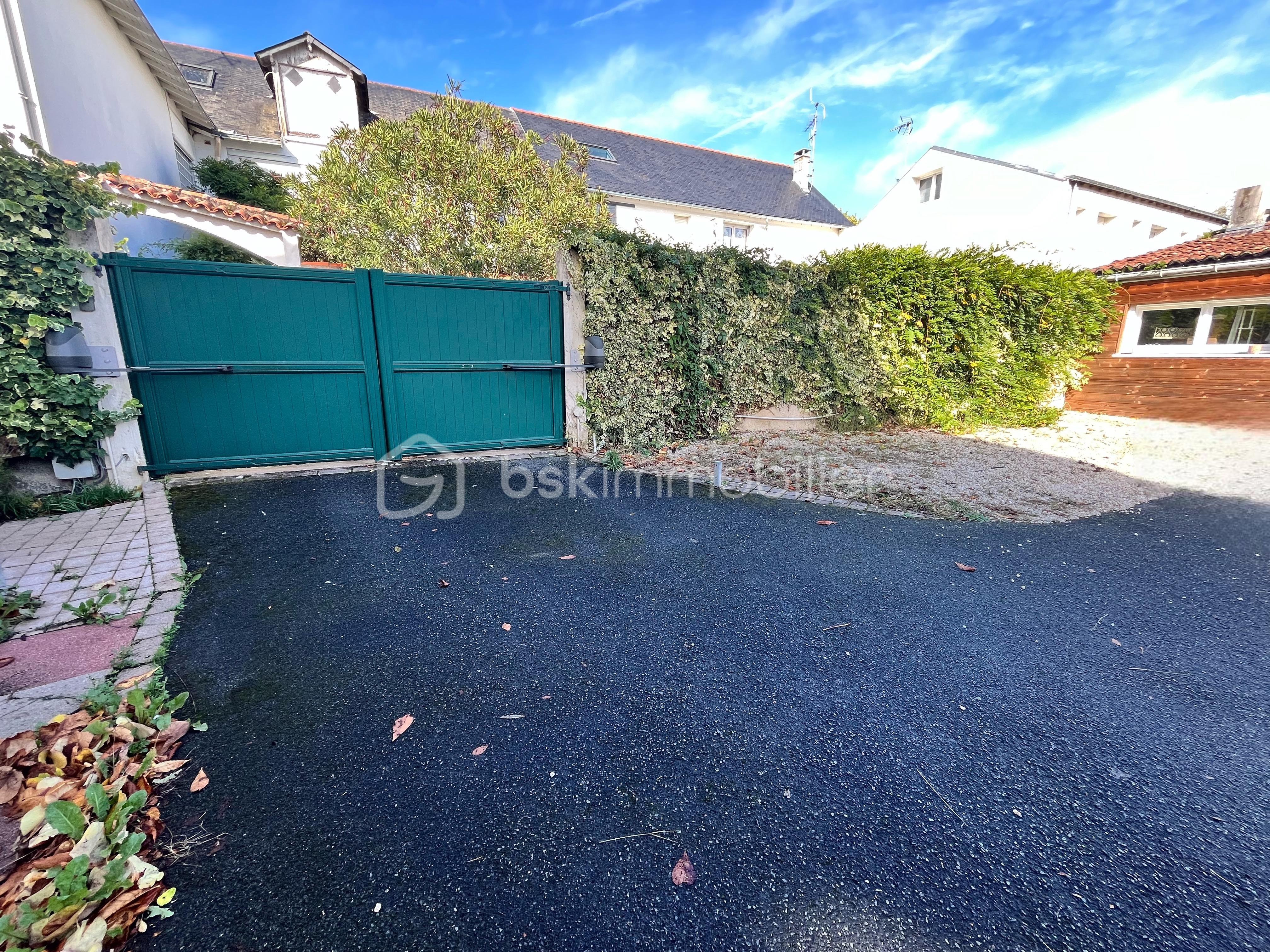 Maison de ville de 115 m² - snapedit_1761319742725.jpg