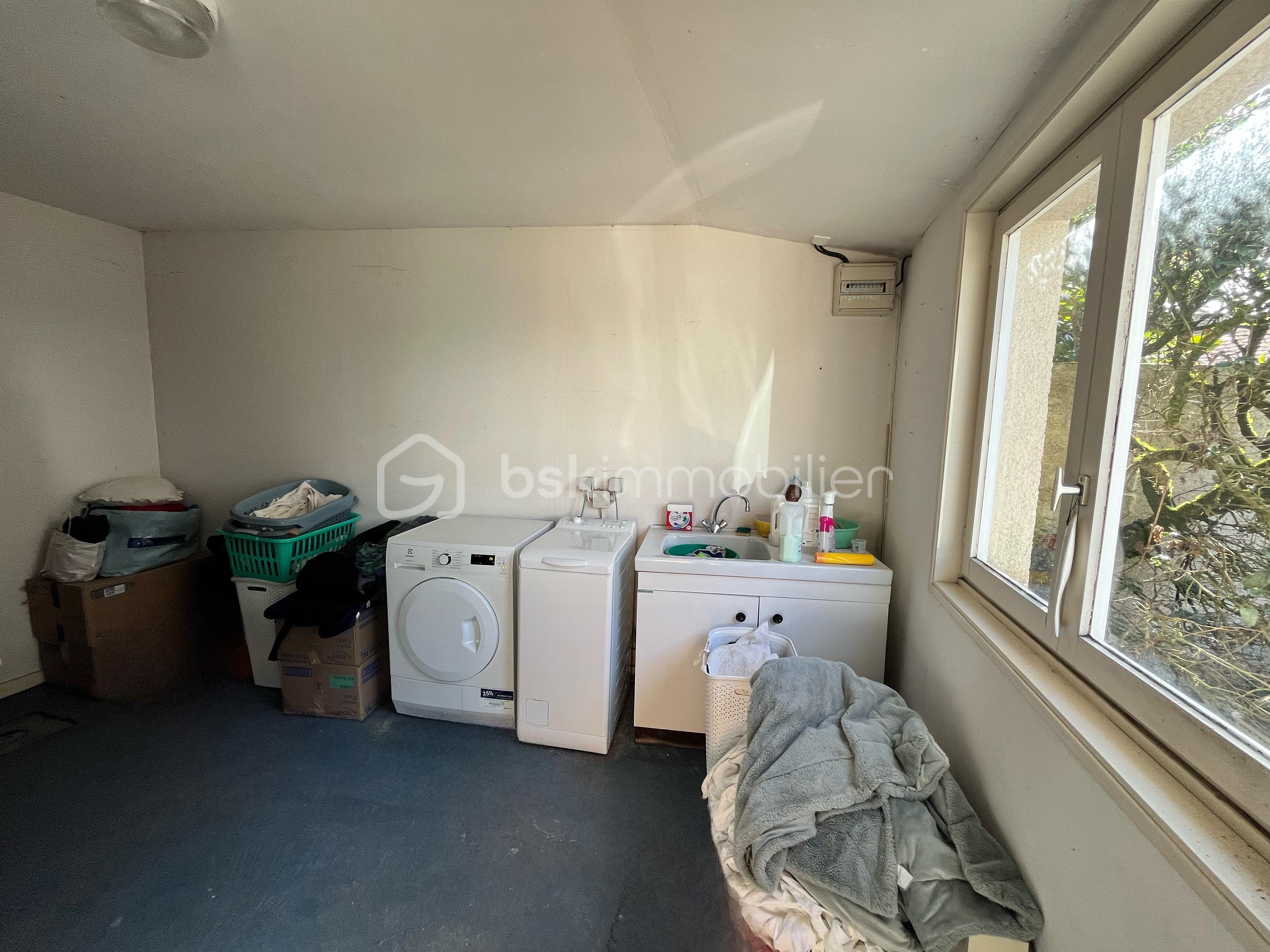 Maison de ville de 115 m² - snapedit_1761319803830.jpg