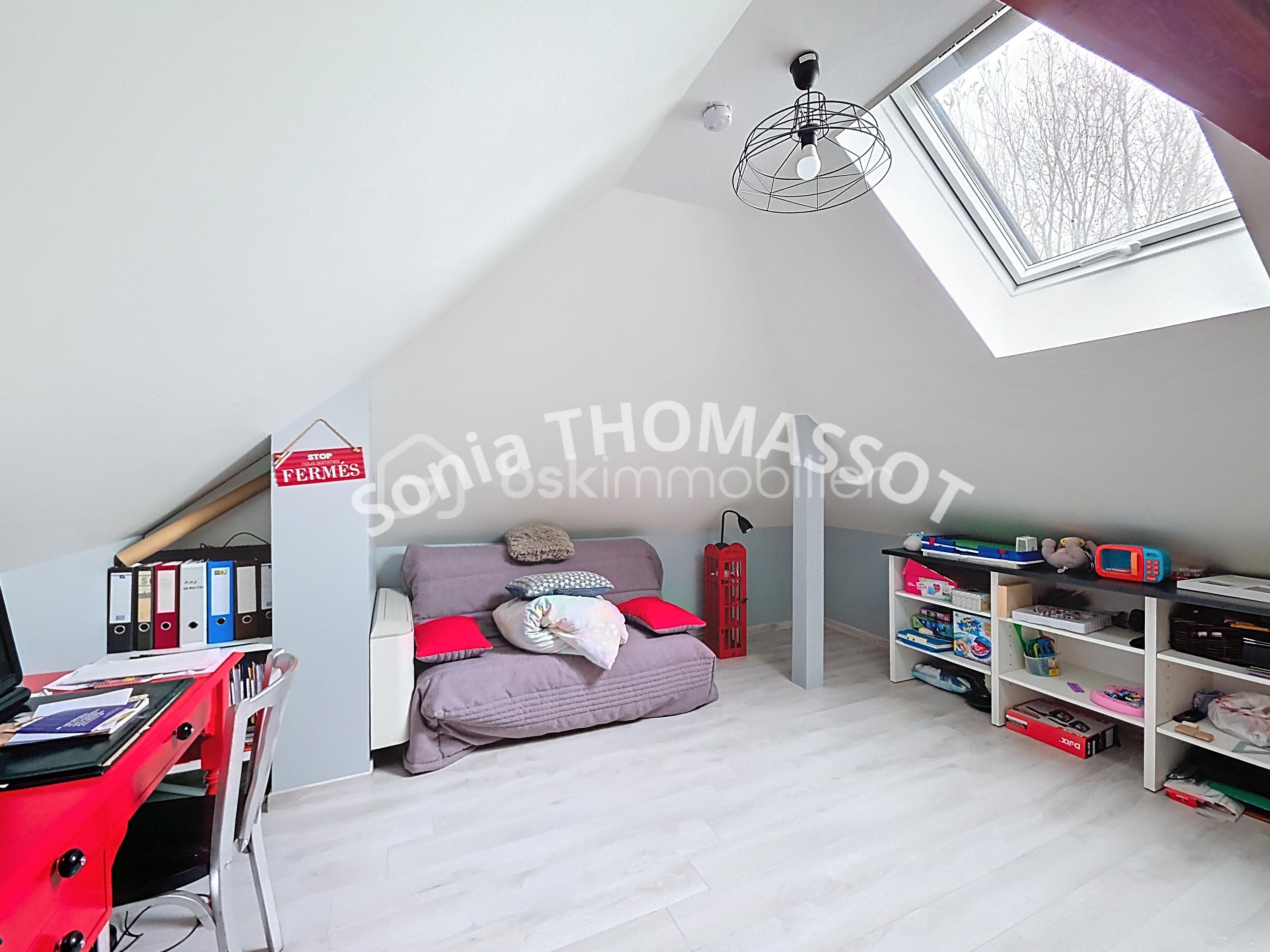 Maison de 210 m² - 56476.jpg