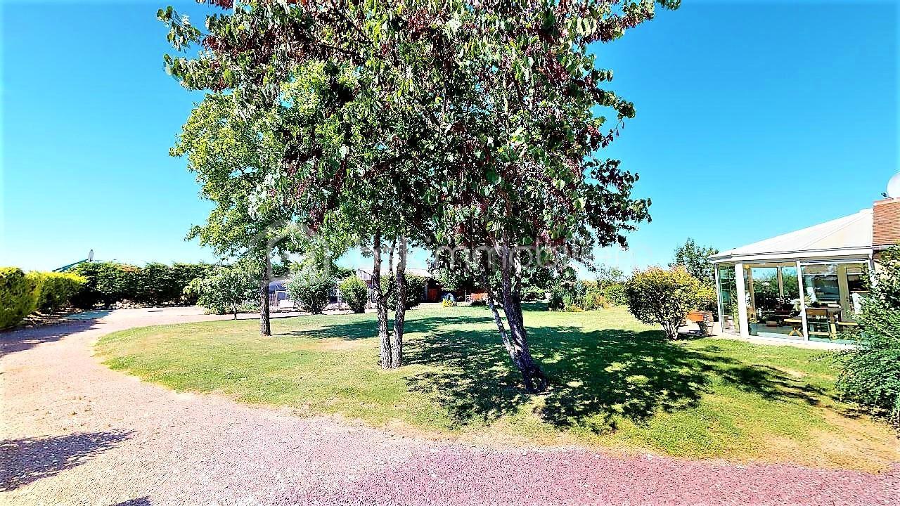 Maison longere de 310 m² - ISA 19.jpg