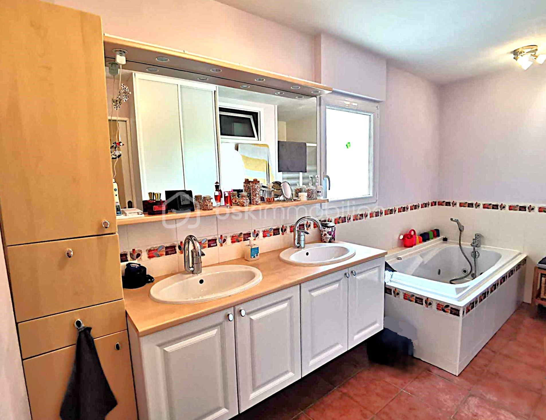 Maison traditionnelle de 120 m² - 489729884_1196669012155143_844837660820390239_n R.jpg