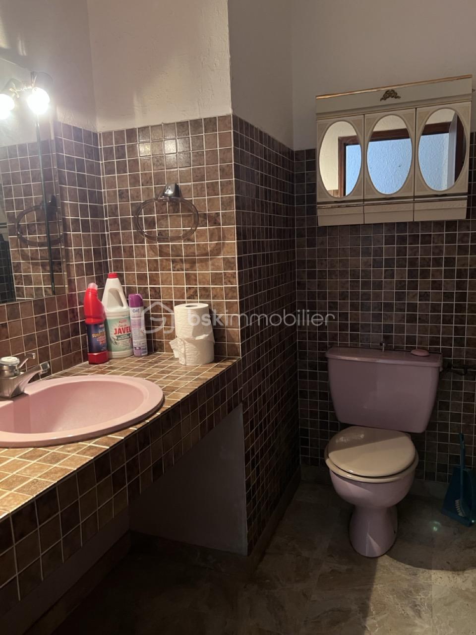 wc.jpeg