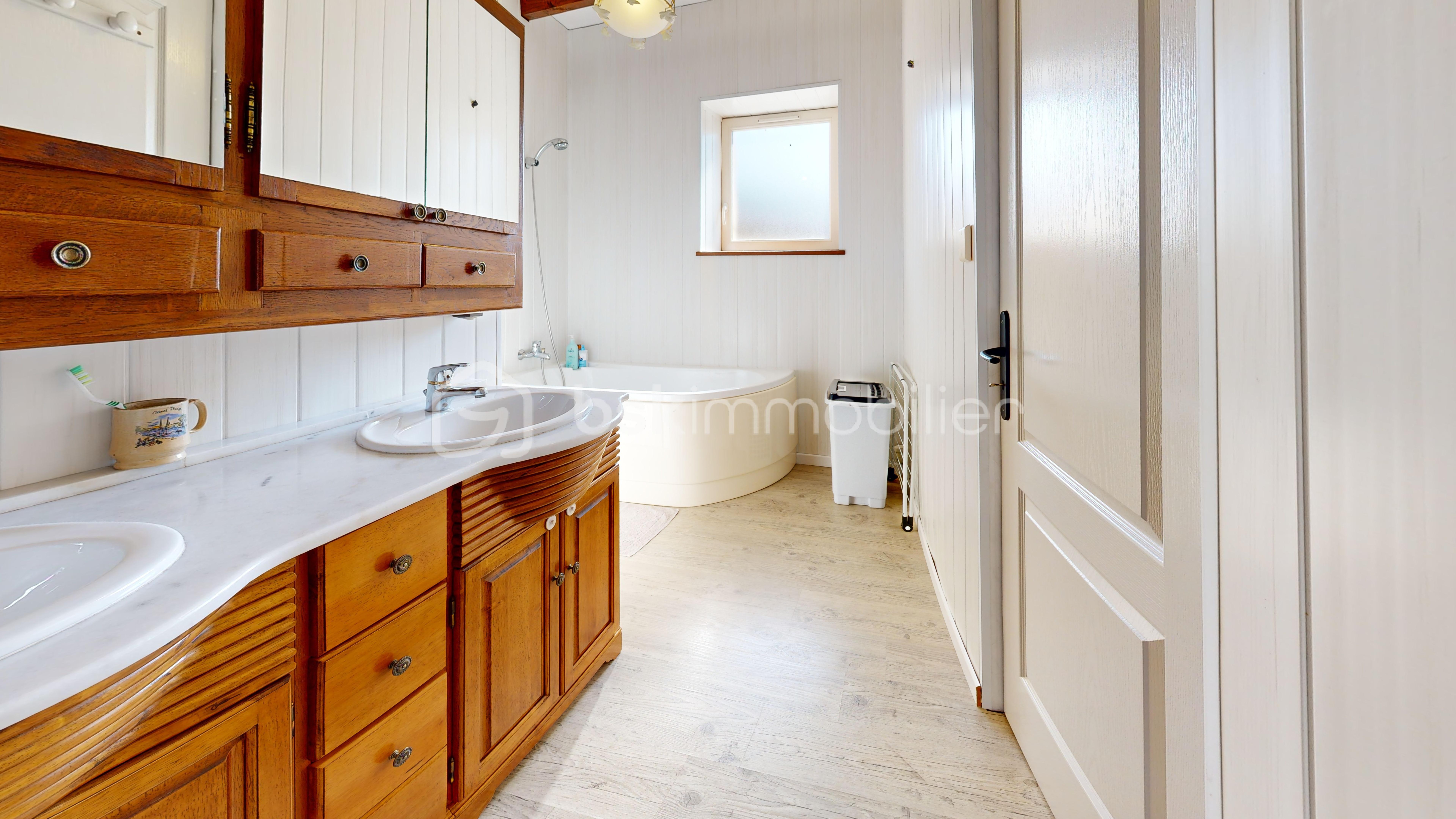 Sans-titre-Bathroom 2.jpg