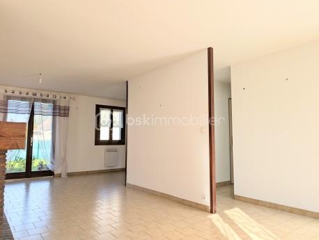 Maison traditionnelle de 71 m² - 0199dcd4bfbaafd5f043a2f497bf903c.jpg