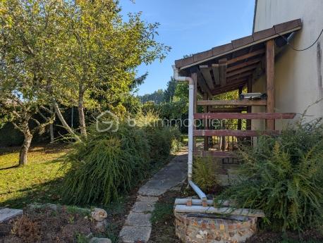 Maison traditionnelle de 71 m² - 0199dcd4c36b18b67fec30be9351a10c.jpg