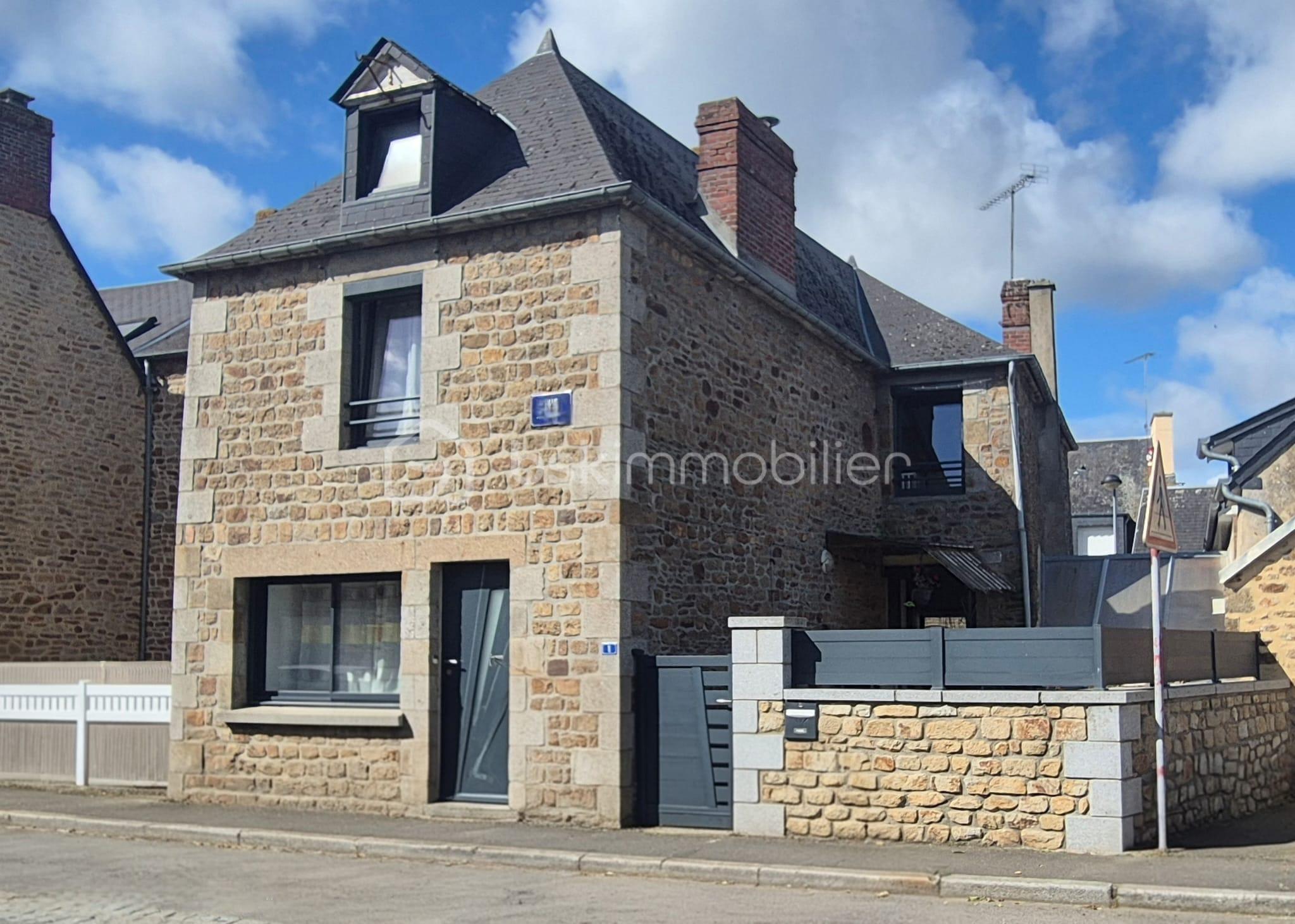 Maison de 100 m² - FACADE 3.jpg