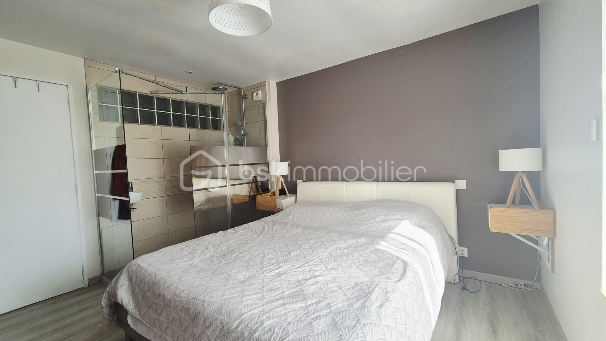Maison de 100 m² - CHAMBRE 3.jpg