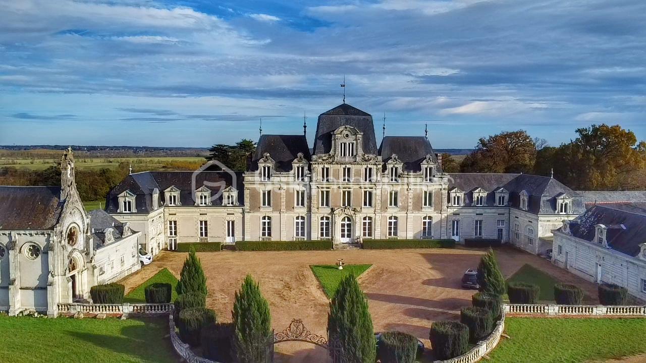 Chateau de 1 600 m² - 2025-11-04-14-56-55-800.jpg