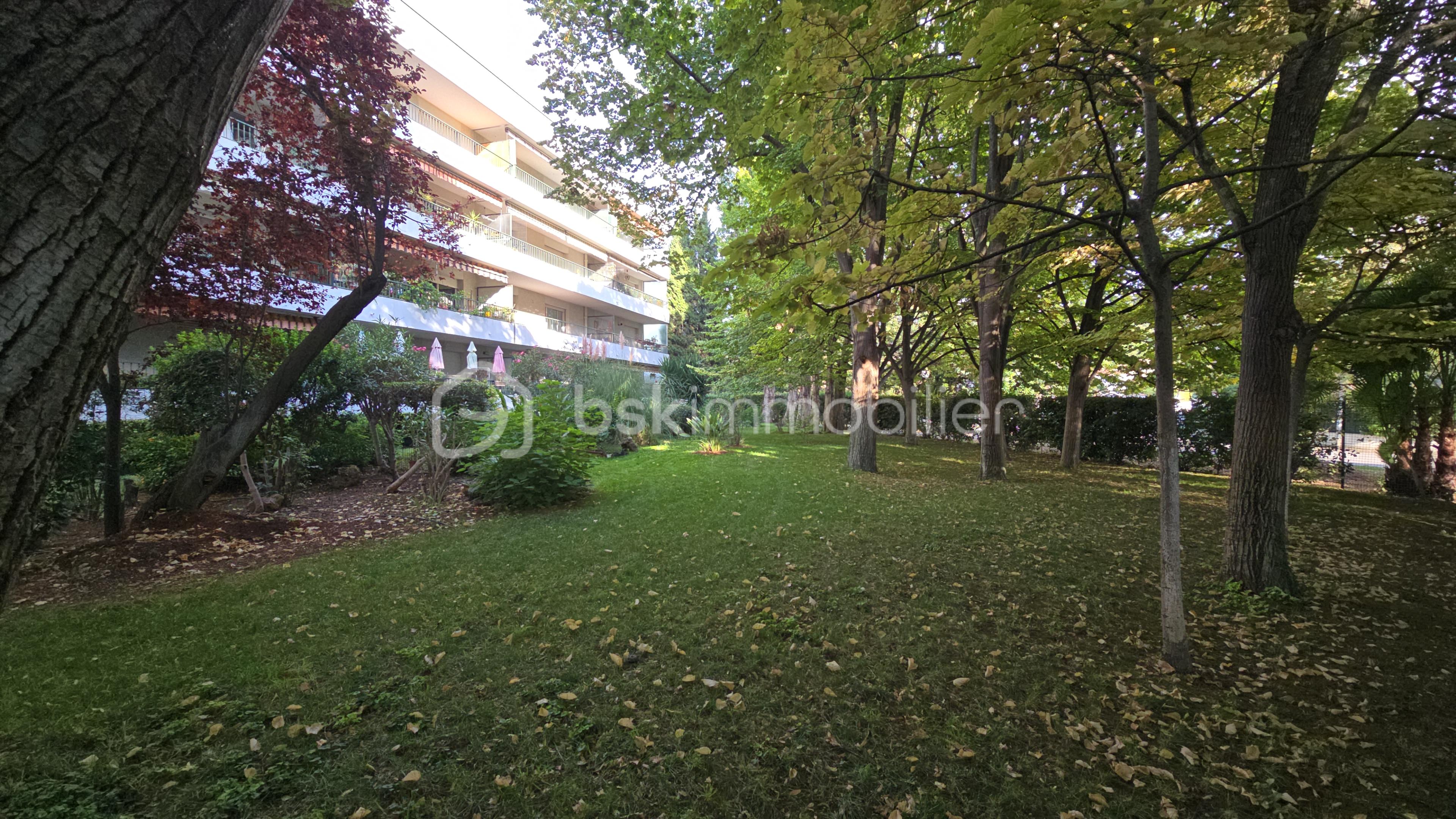Appartement de 72 m² - DJI_20250919_173700_3233.jpg