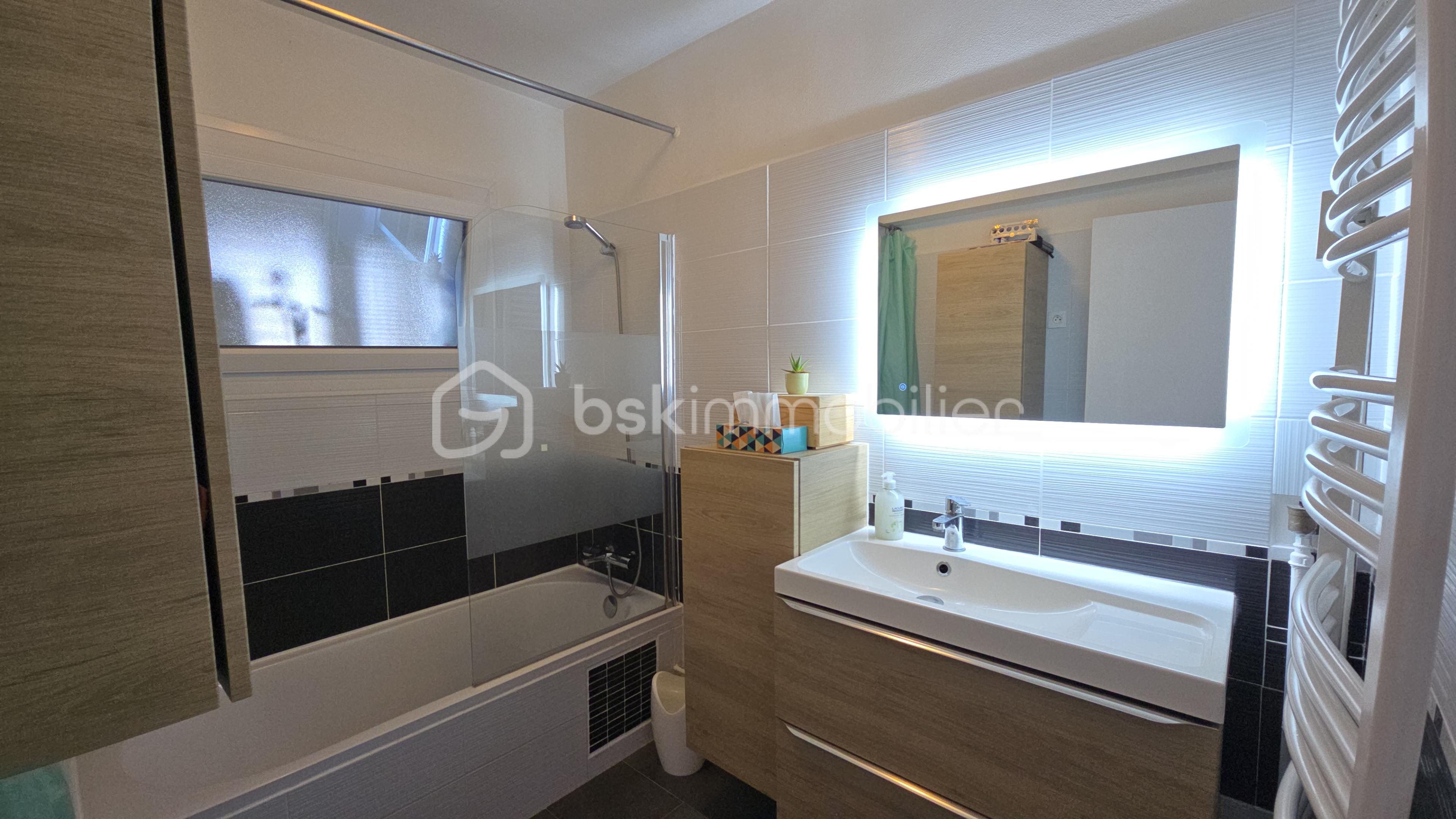 Appartement de 72 m² - DJI_20250919_172454_3227.jpg