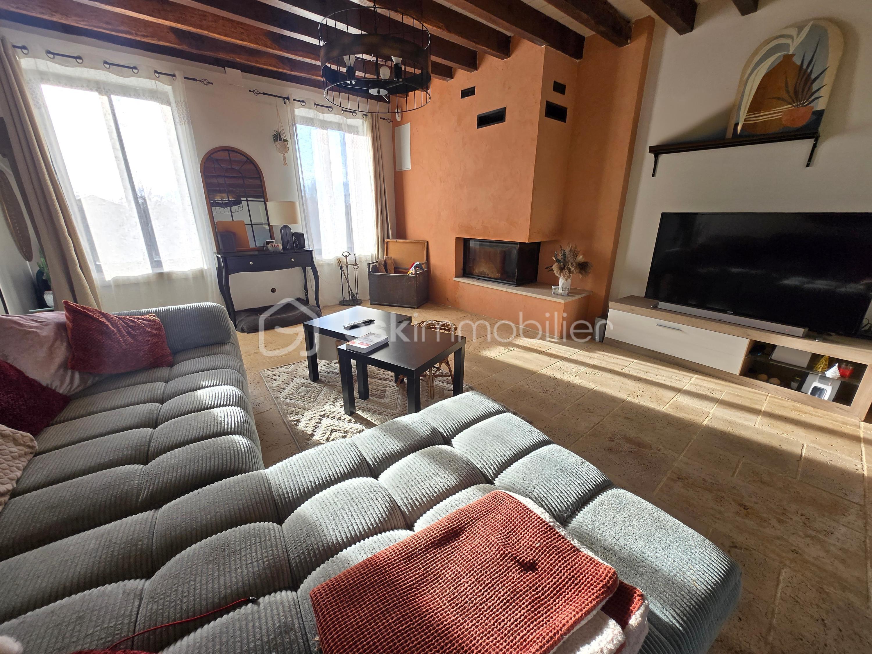 Maison en pierre de 201 m² - AIRetouch_20260115_204009397.jpg