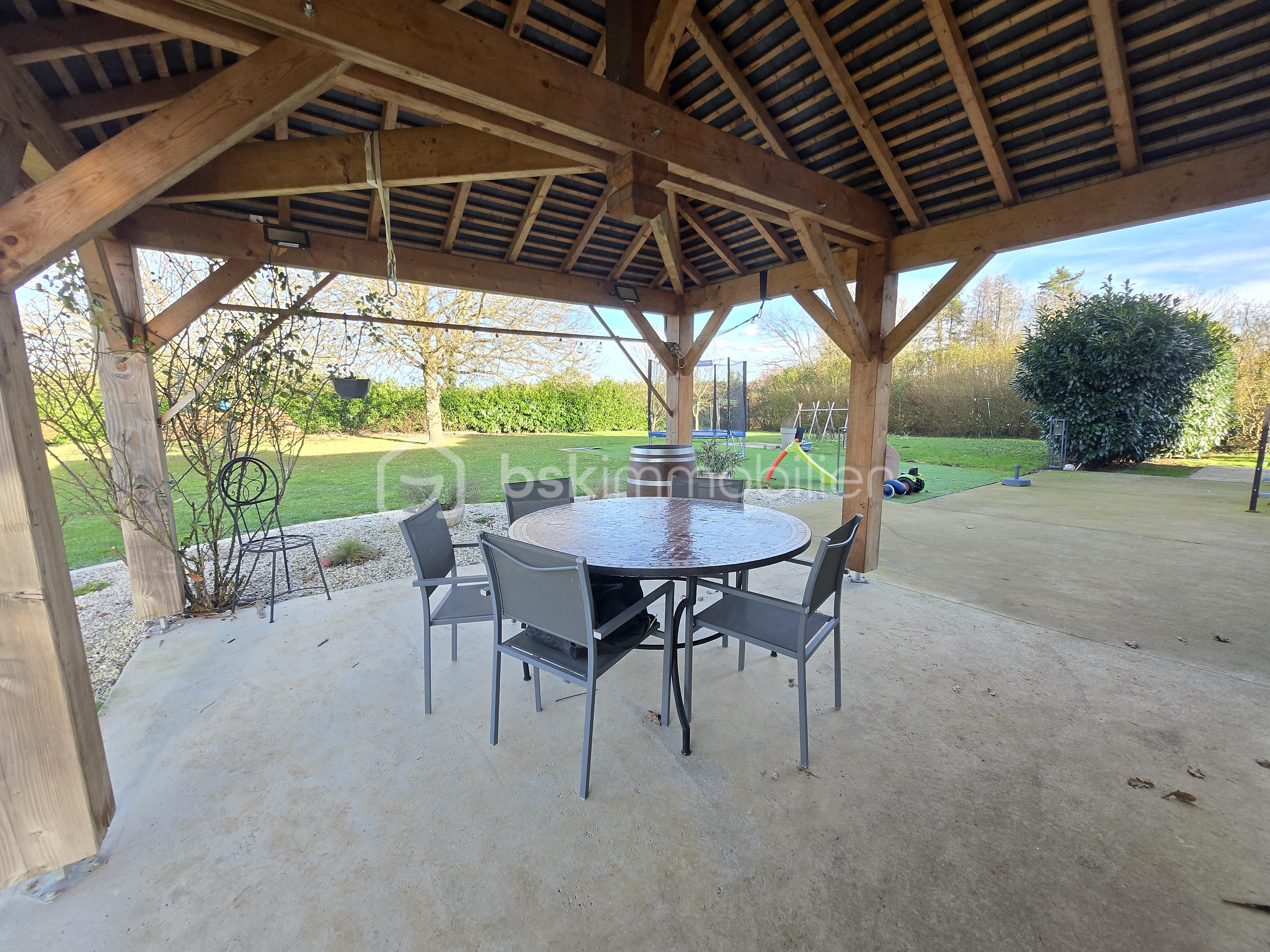 Maison en pierre de 201 m² - 20260115_151347.jpg