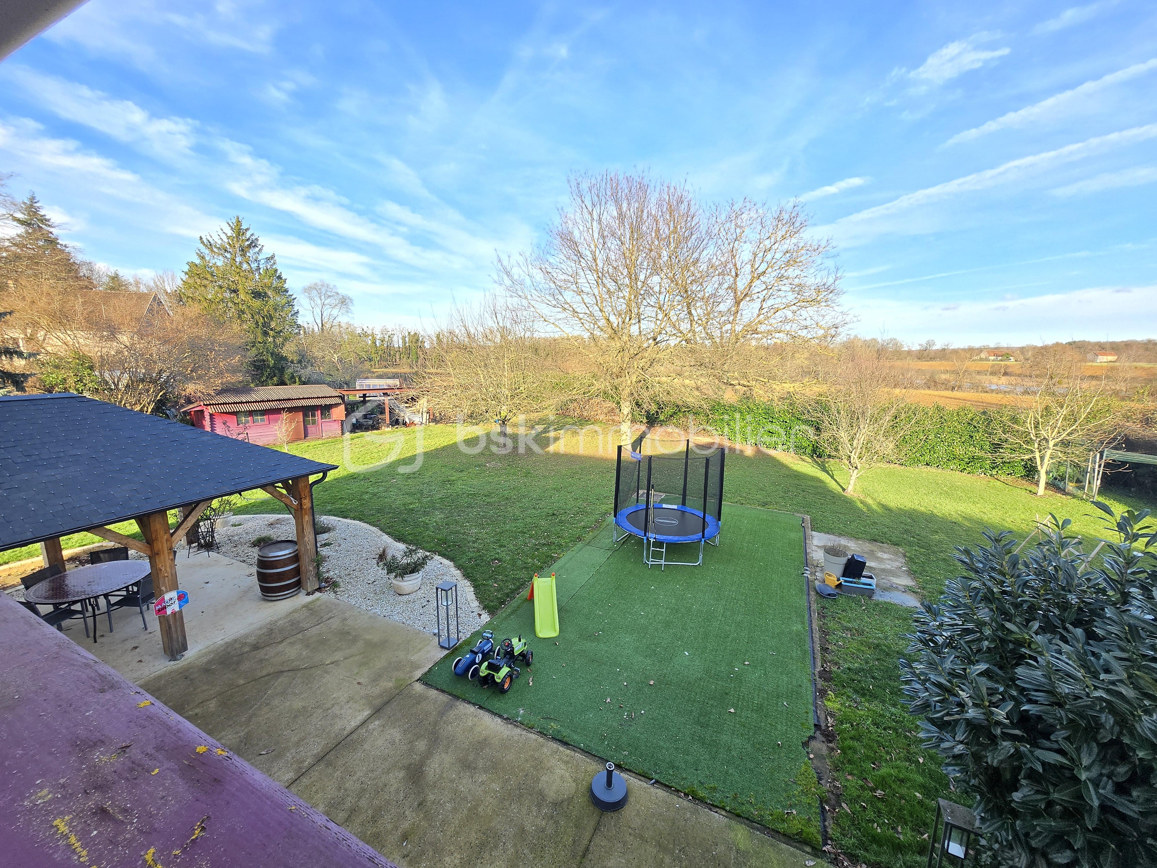 Maison en pierre de 201 m² - 20260115_151501.jpg