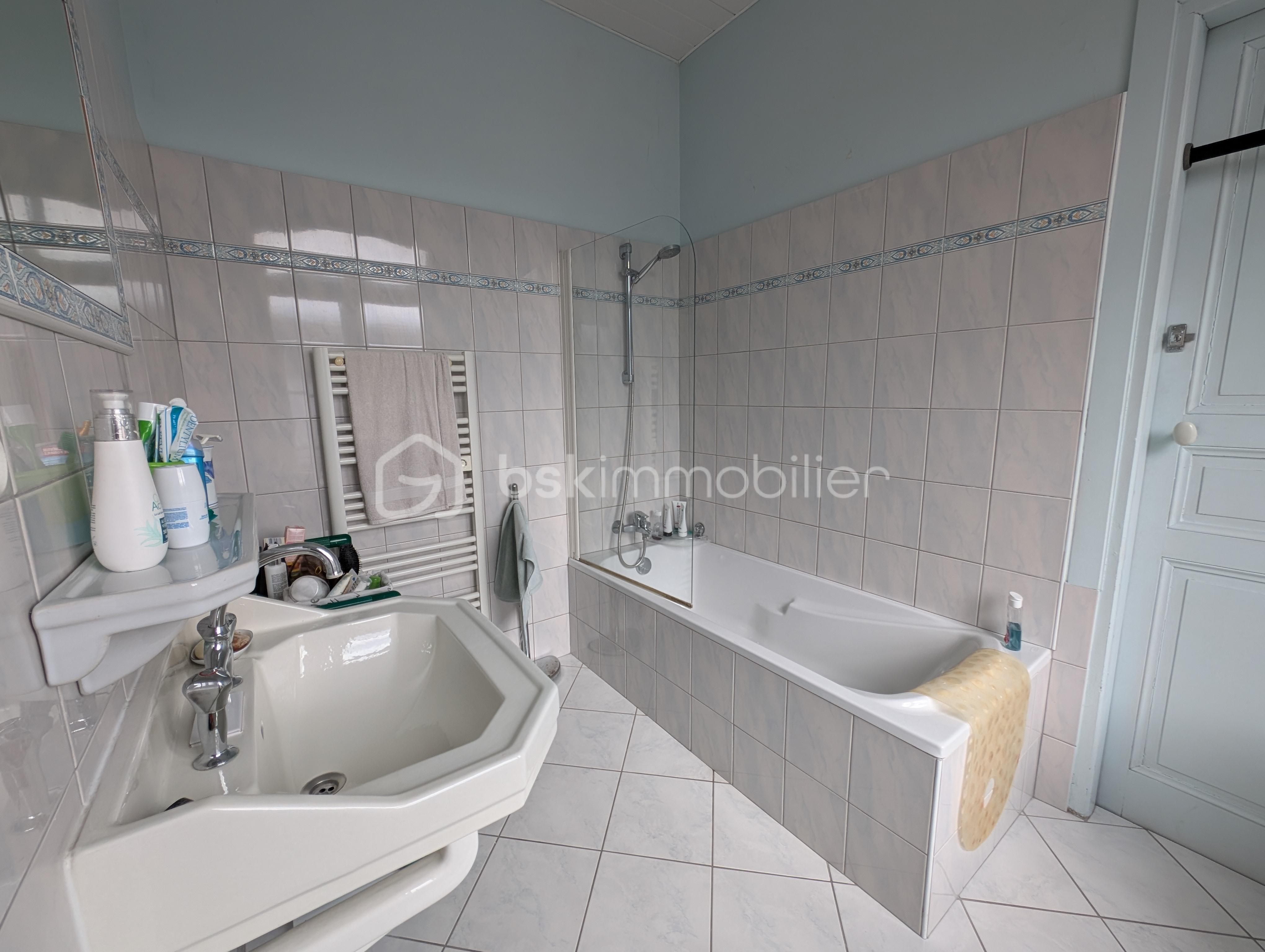 Demeure de 267 m² - PXL_20251203_140957087.jpg