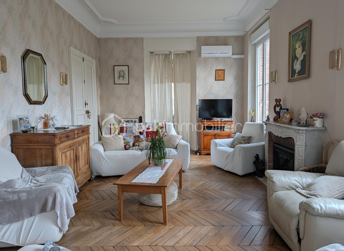 Demeure de 267 m² - generated_2025-12-04T17_37_23.505.jpg