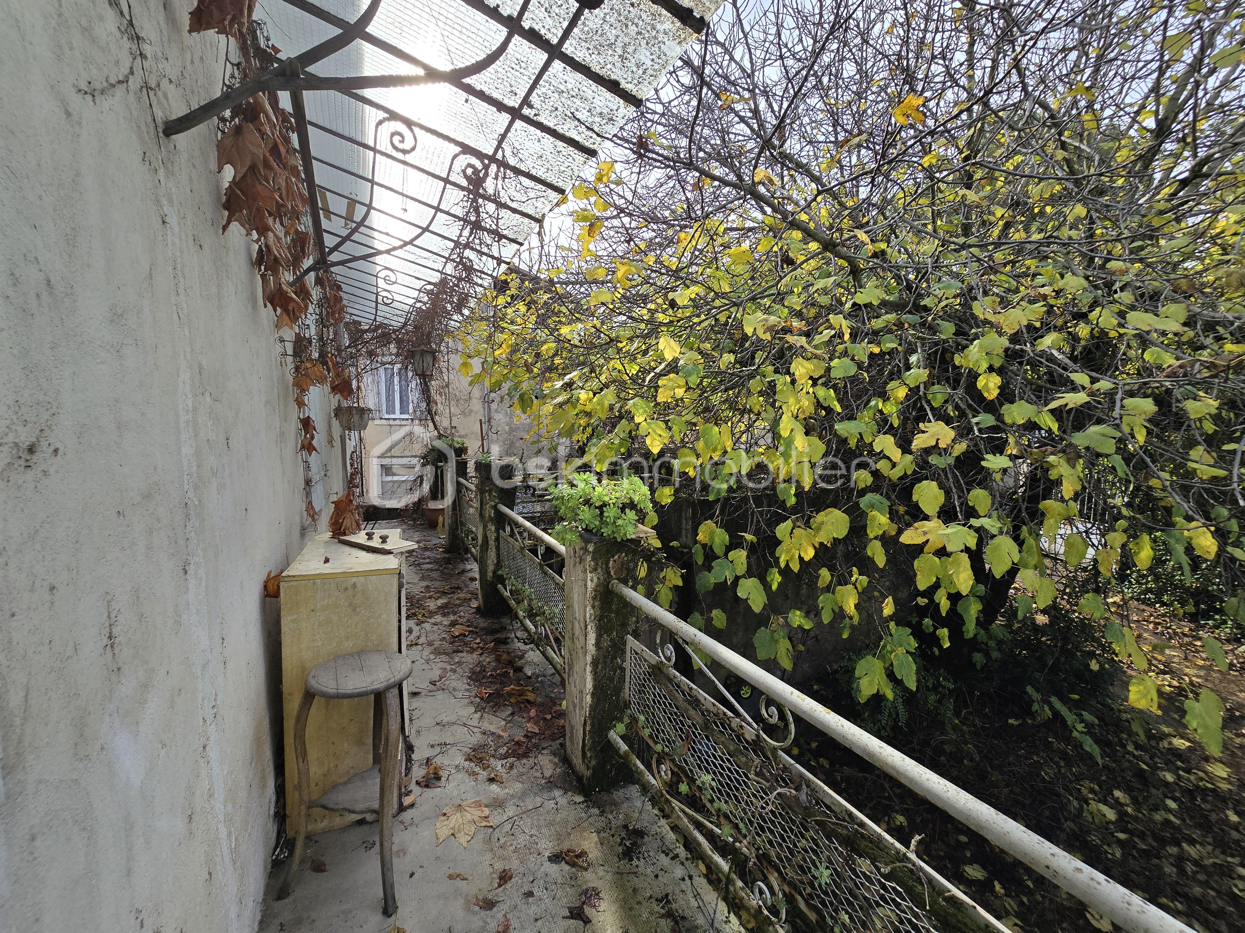 Immeuble de 254 m² - 20251107_114447.jpg