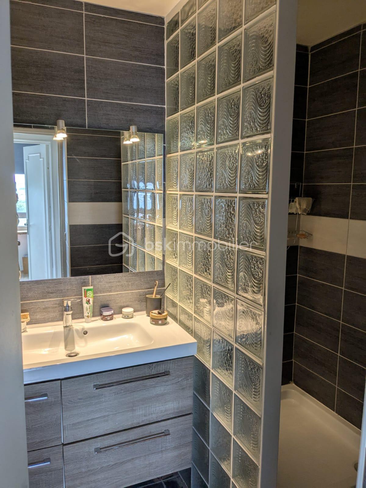 Appartement de 74 m² - WhatsApp Image 2025-08-25 à 11.01.49_b04adb1e.jpg
