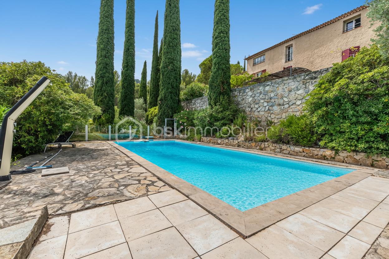 Bastide de 265,40 m² - generated_2025-08-28T19_26_35.020.jpeg