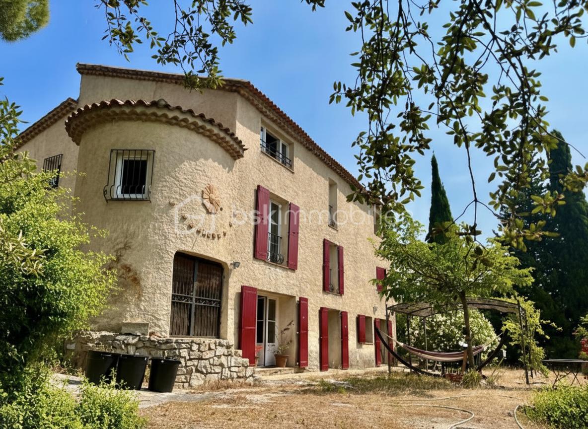 Bastide de 265,40 m² - generated_2025-08-28T19_16_19.230.jpeg