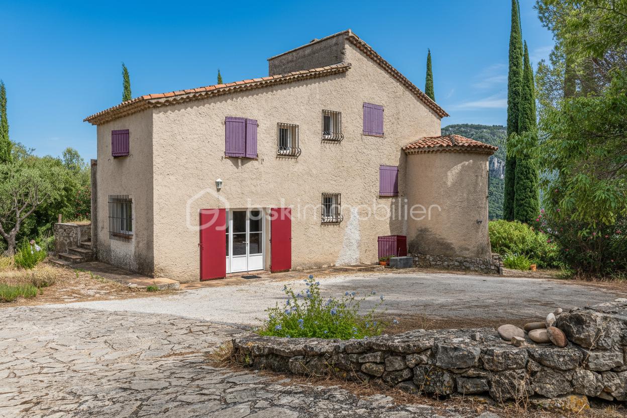 Bastide de 265,40 m² - generated_2025-08-28T19_25_00.405.jpeg