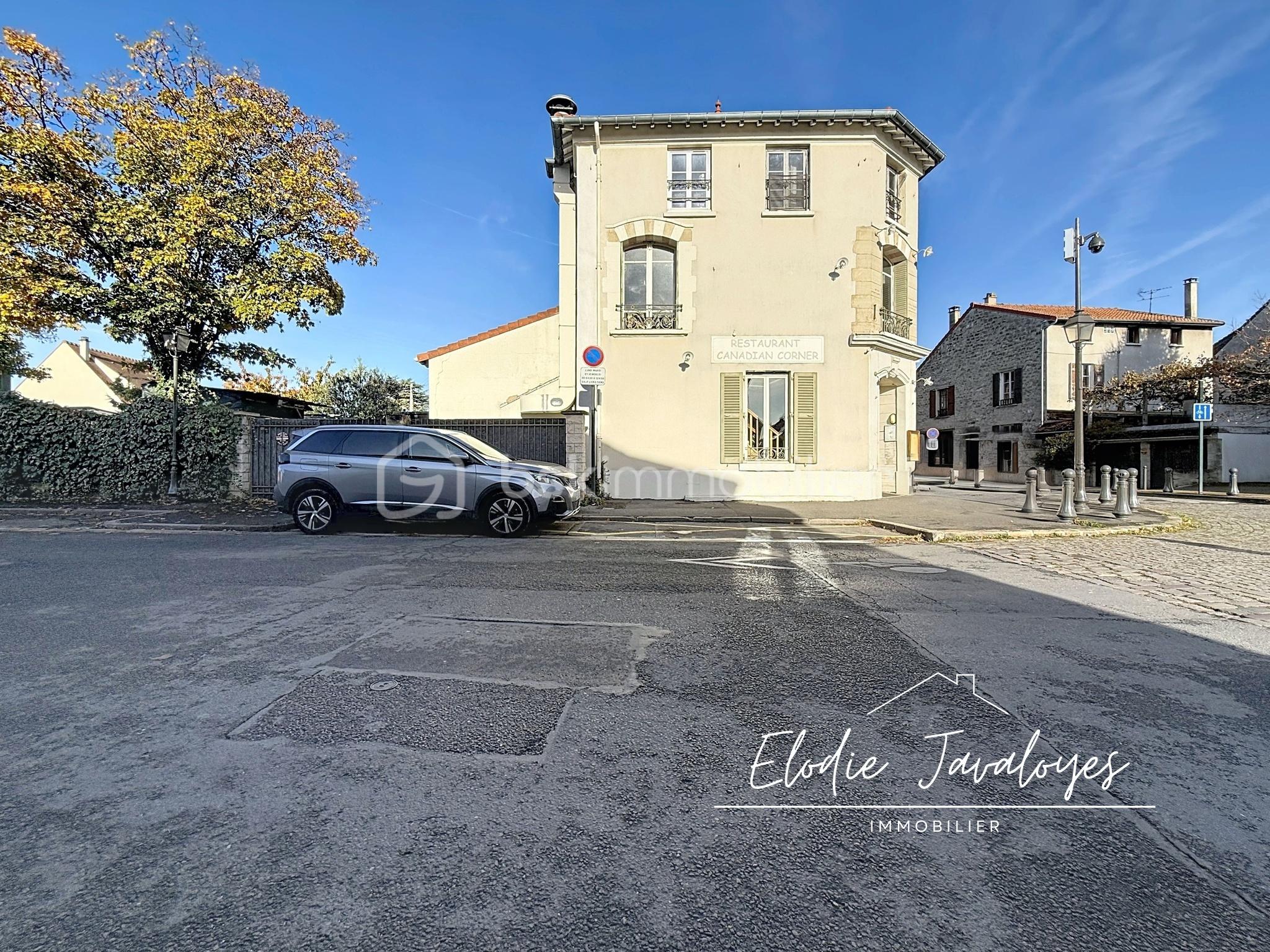 Fonds de commerce - canadian-corner_00101.jpg