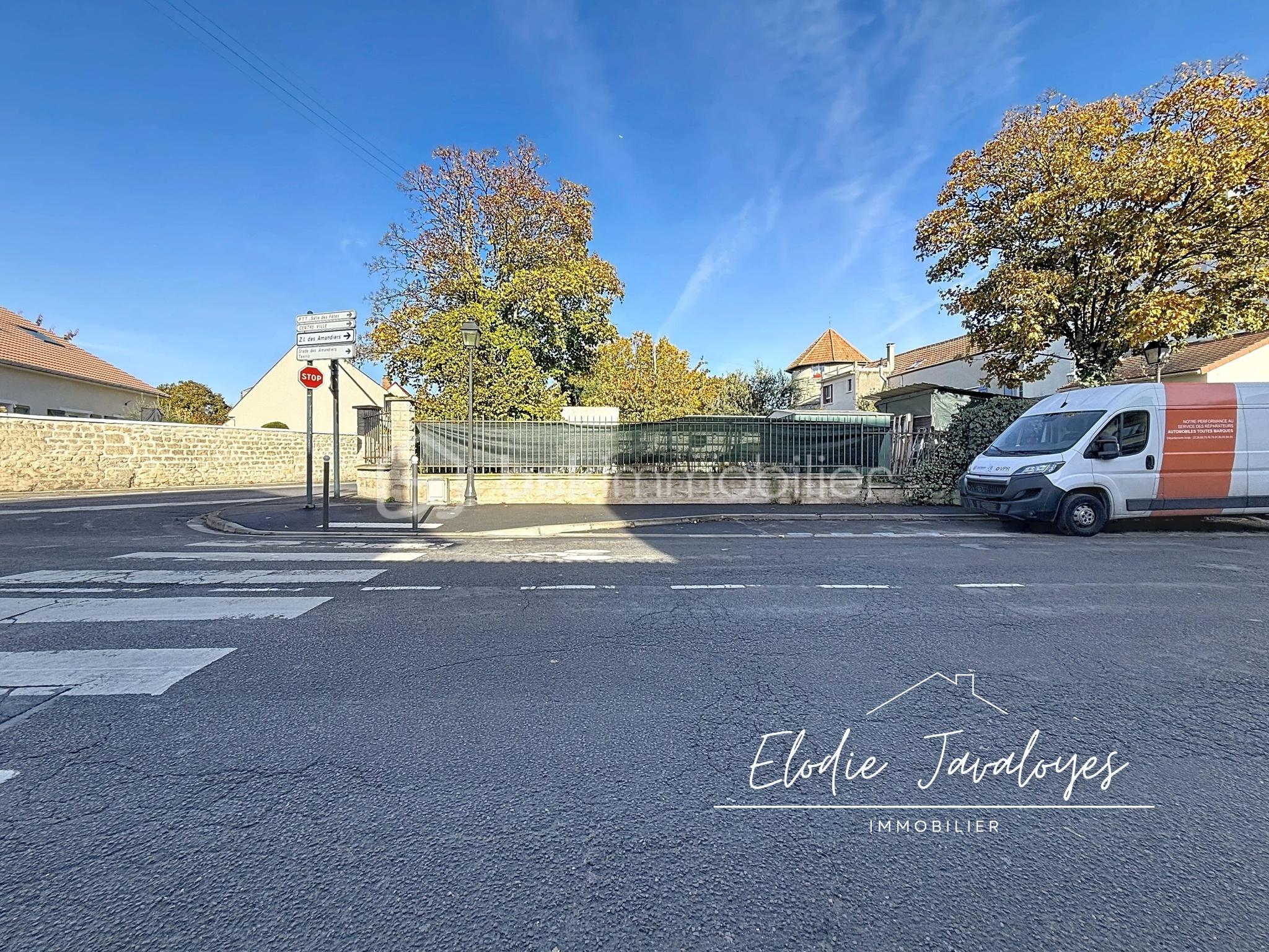 Fonds de commerce - canadian-corner_00105.jpg