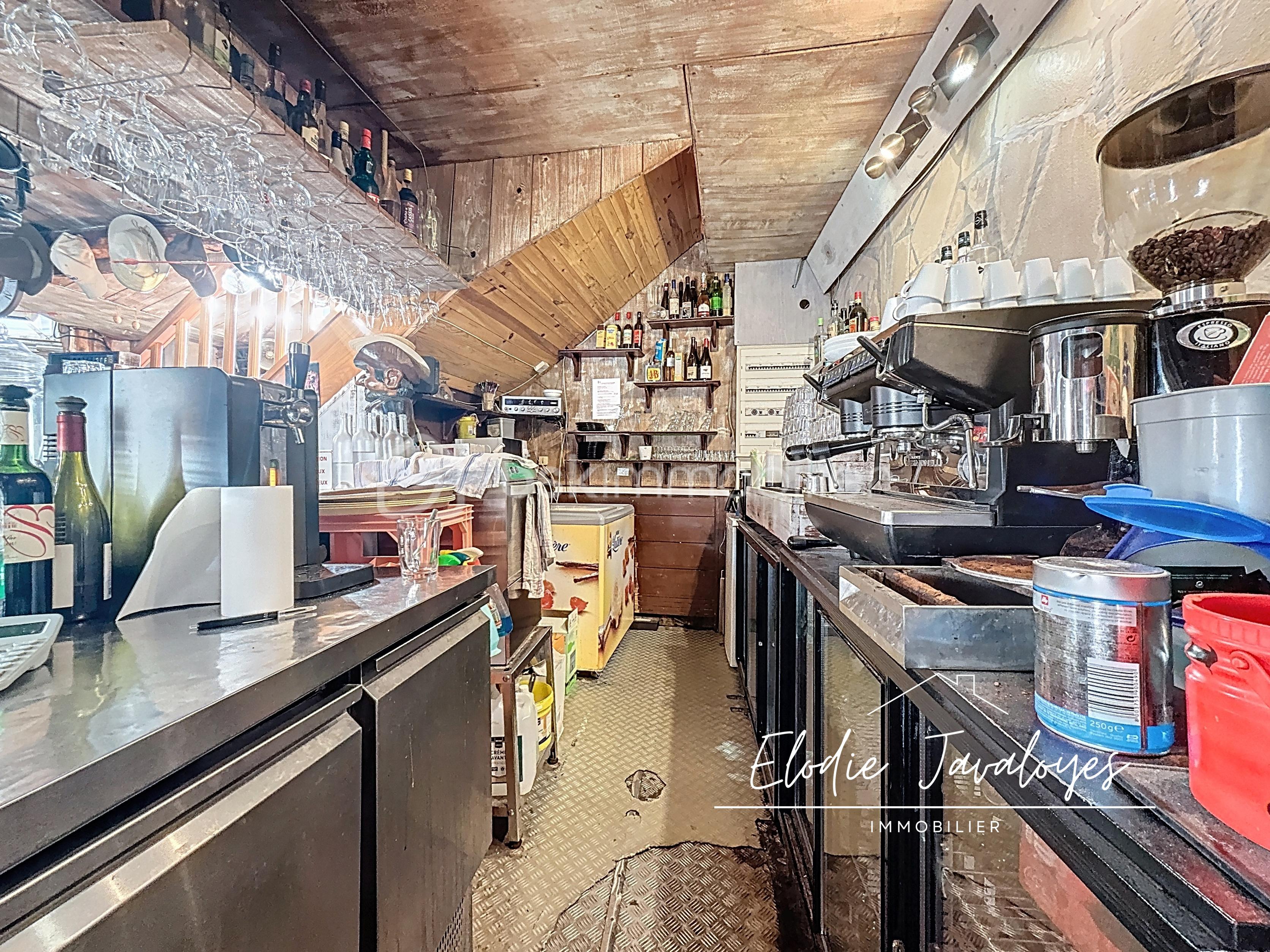 Fonds de commerce - canadian-corner_00009.jpg