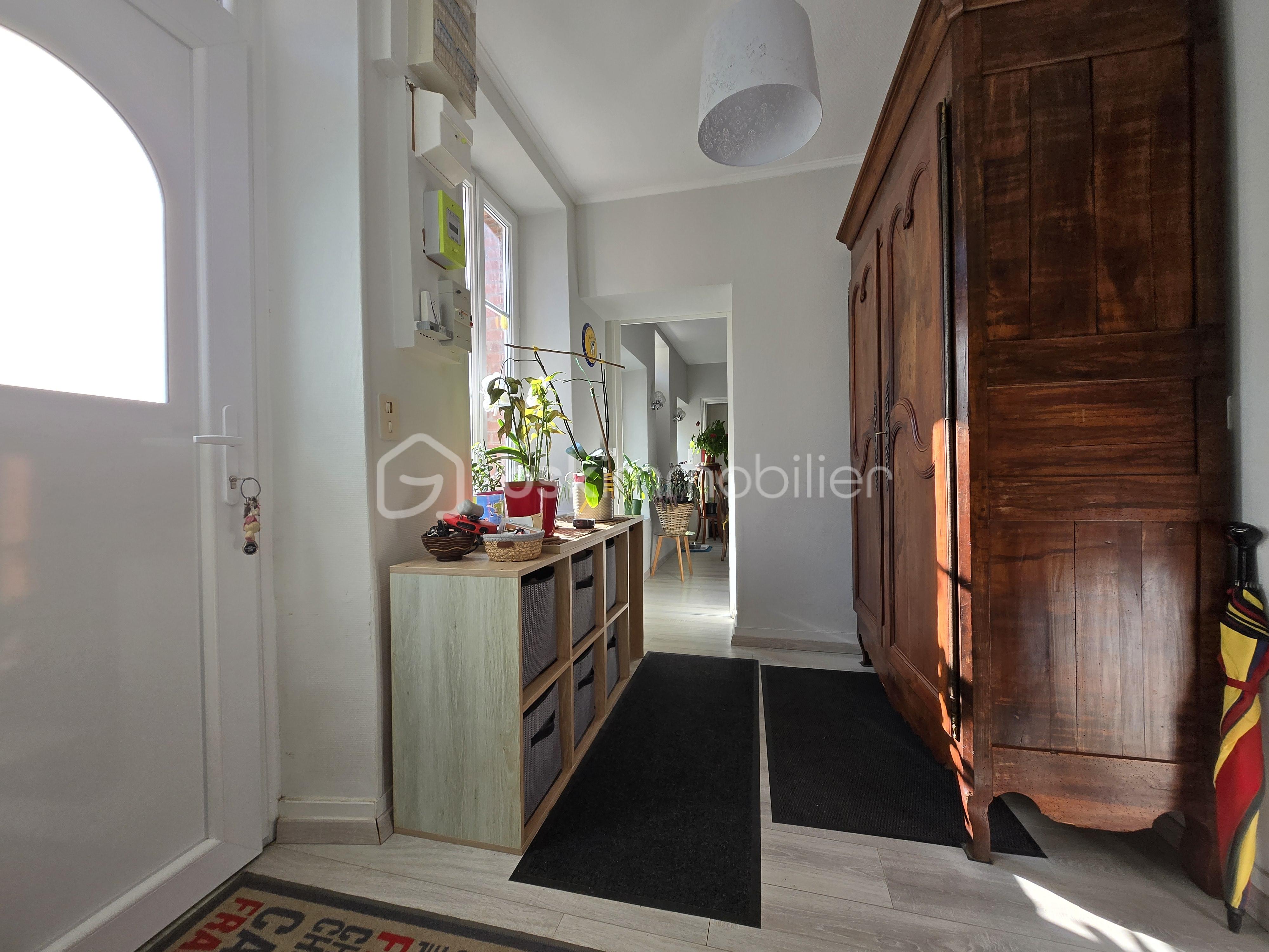 Maison longere de 106 m² - entrée.jpg