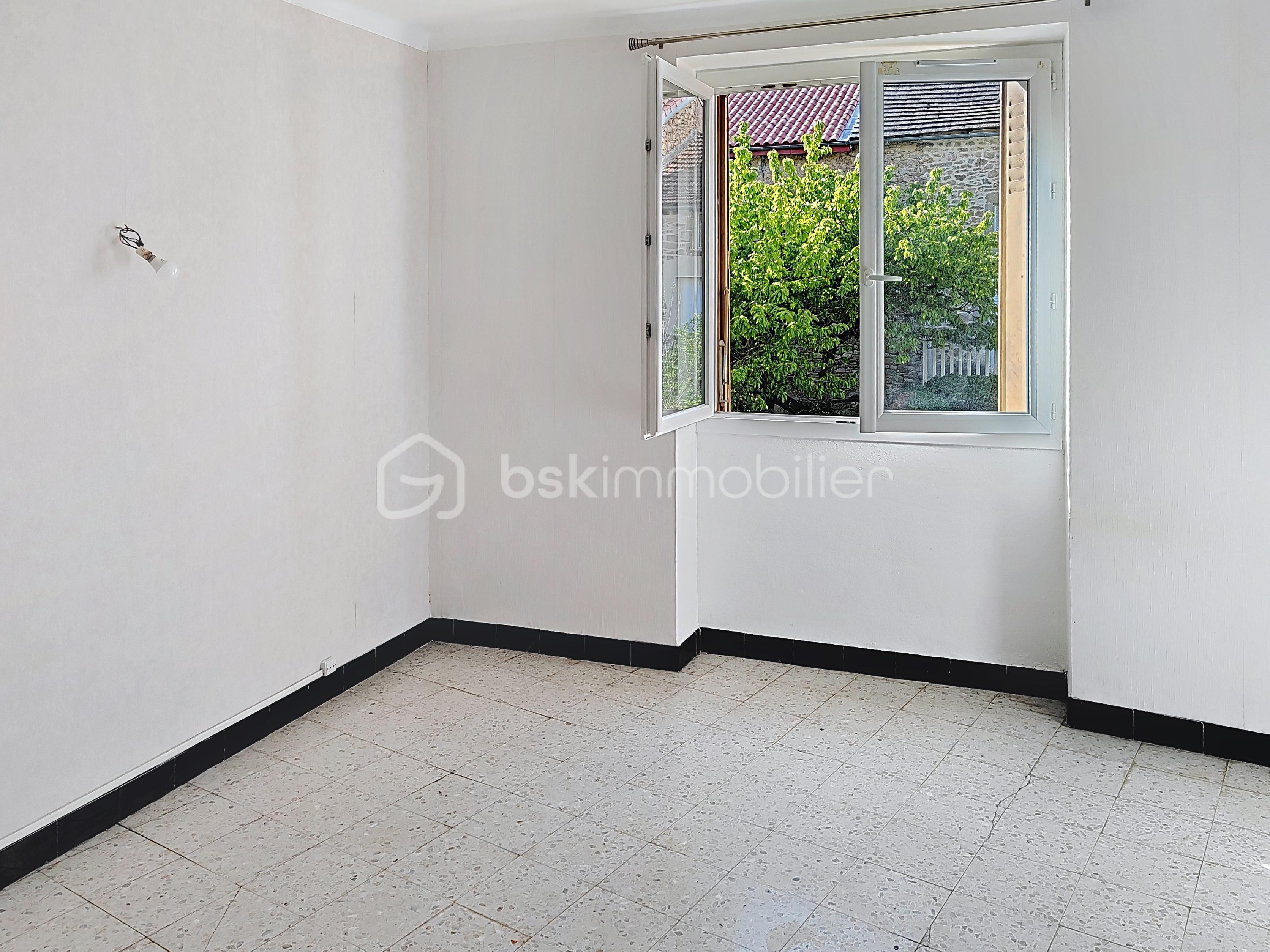 Maison de village de 150 m² - demo-tour-10-.jpeg