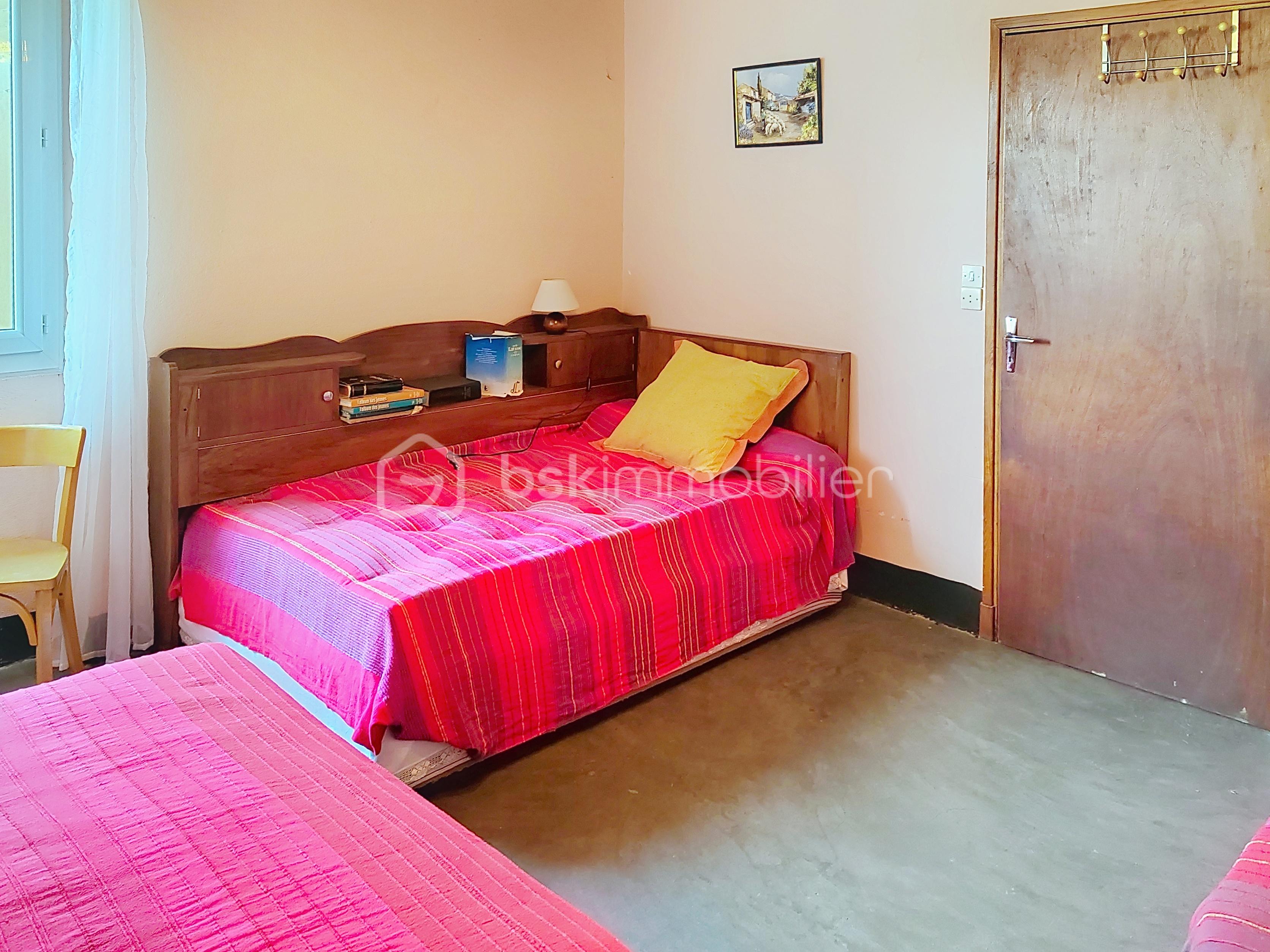 Maison de village de 150 m² - demo-tour-10-main-street_00001(8) - Copie.jpeg