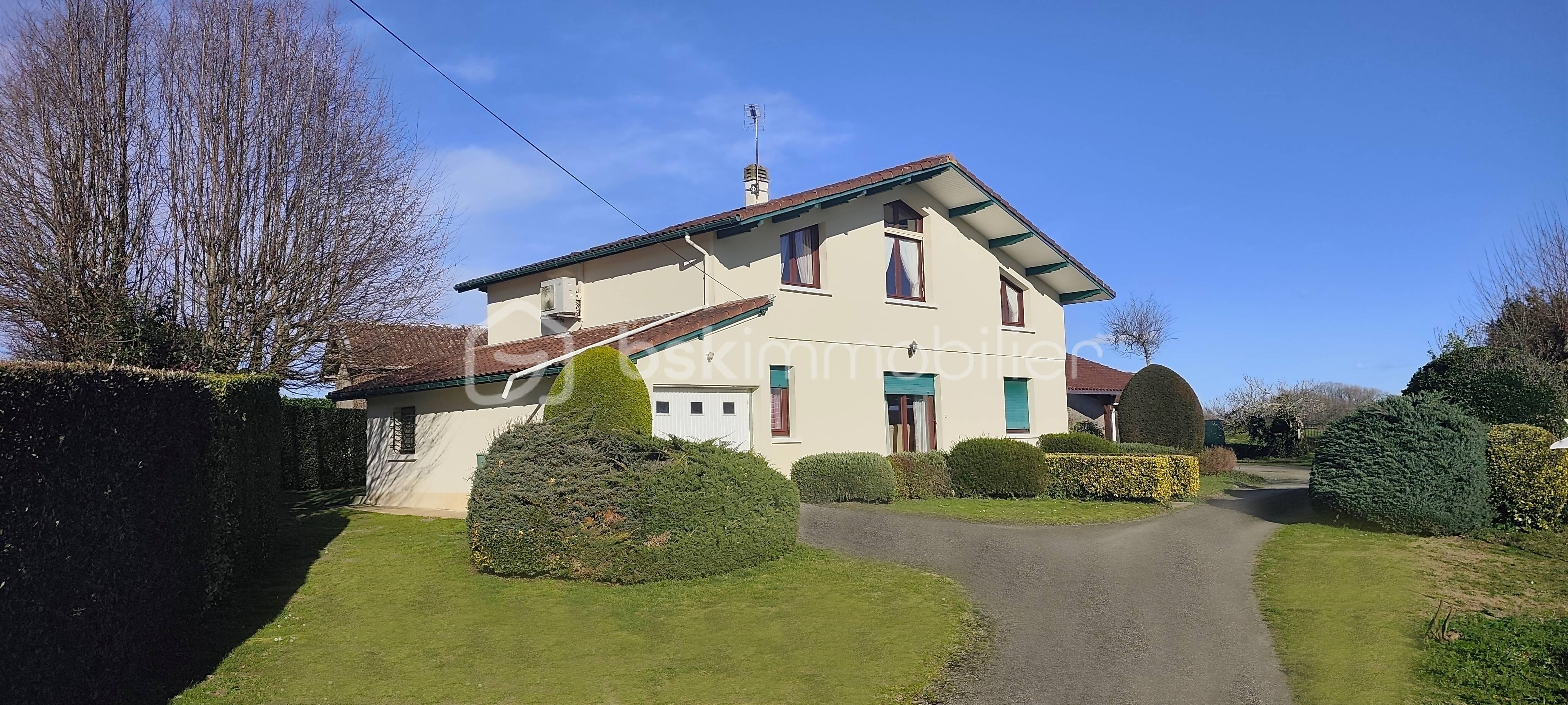 Maison de 183 m² - PHOTO 1.jpg