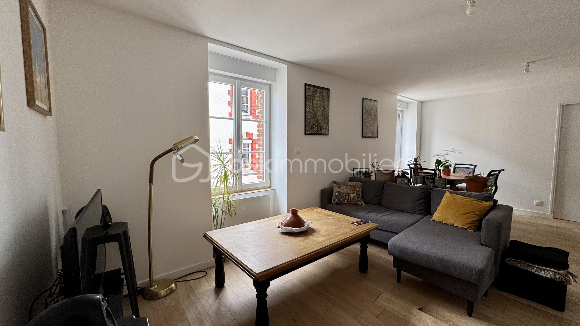Appartement 2 pièces 43 m² · à Rennes · 42,6 m² · 210 000 €