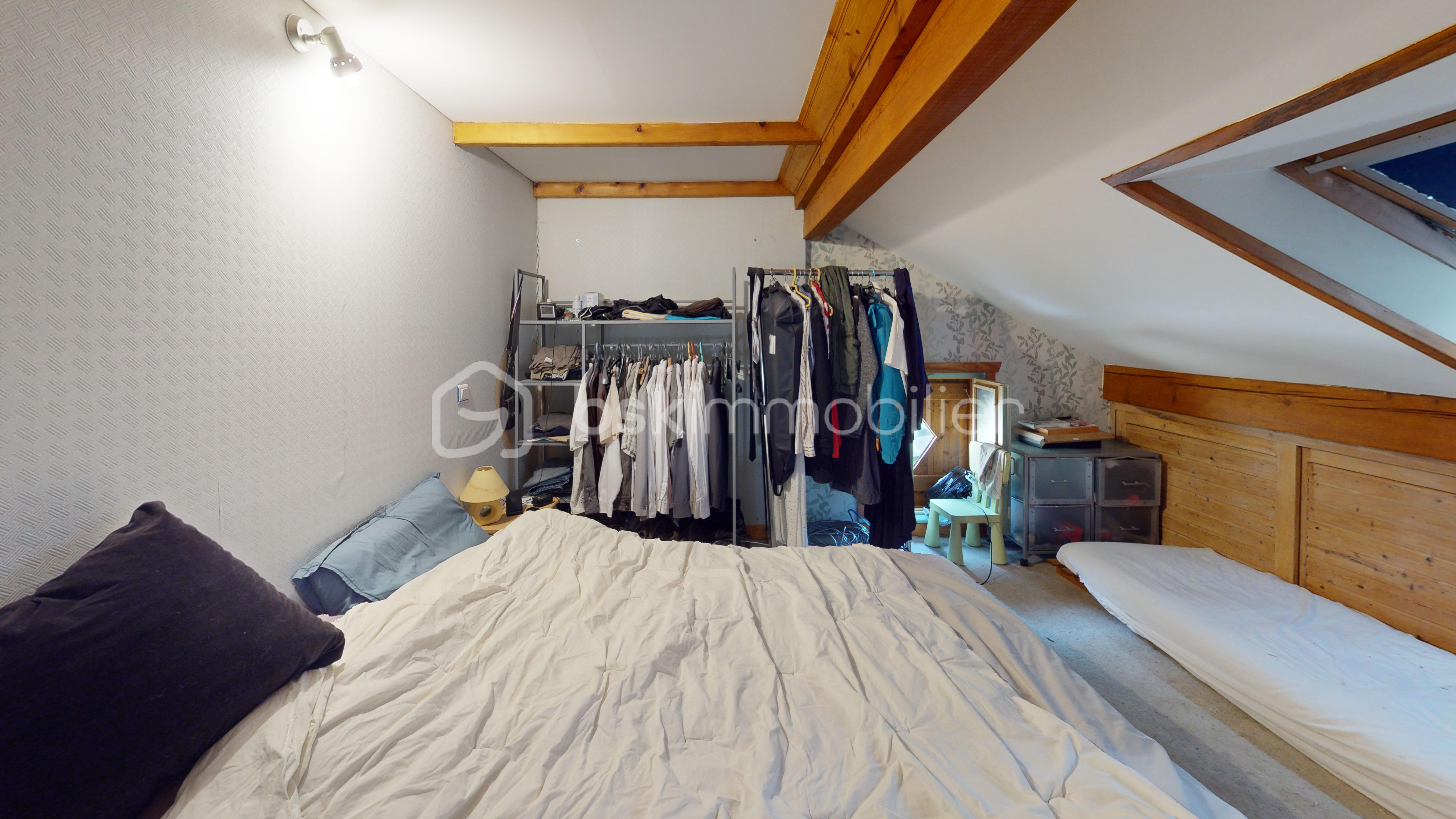 Maison de 338 m² - Bedroom (1).jpg