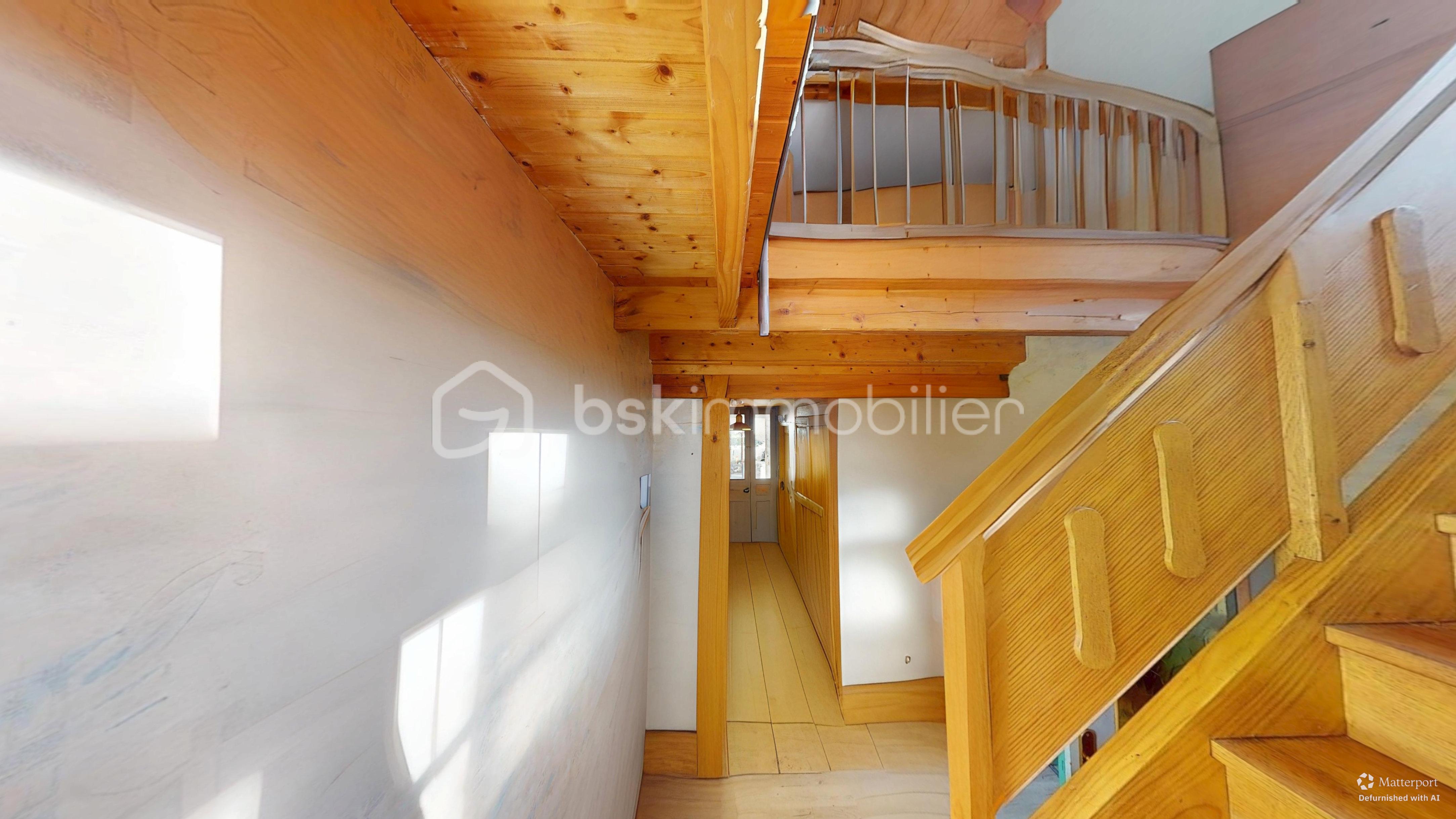 Maison de 338 m² - 10012025_184738_defurnished.jpg