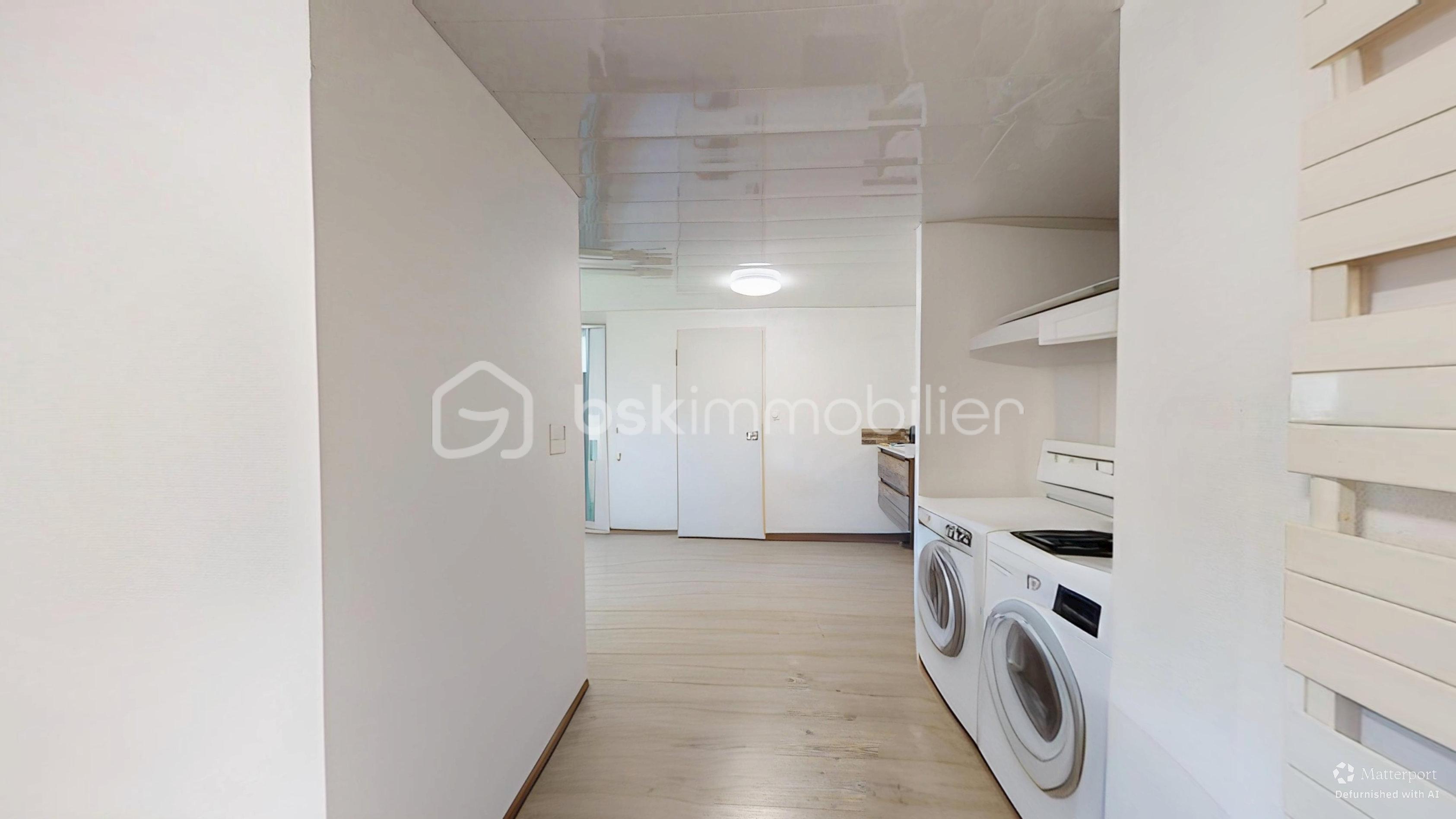 Maison de 338 m² - 10012025_214618_defurnished.jpg